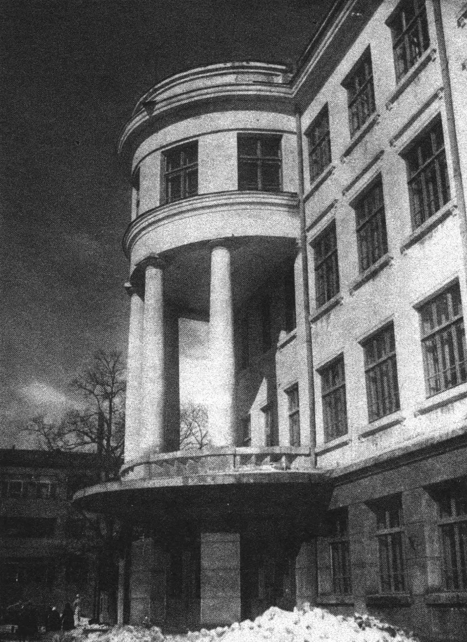 Минск, Красноармейская улица, 11 / Улица Кирова, 30
