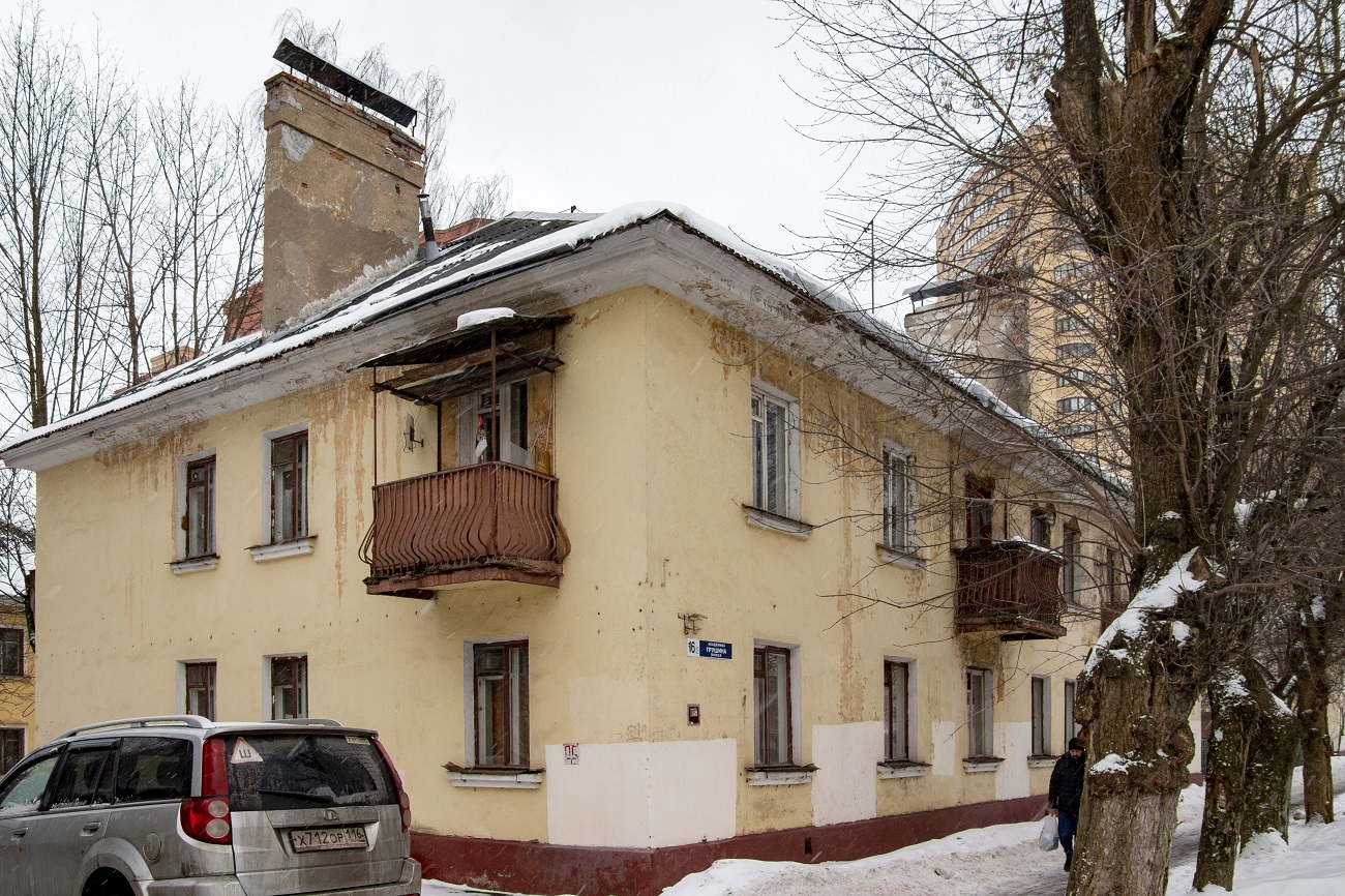 Химки, Улица Академика Грушина, 16 / Улица Станиславского, 1