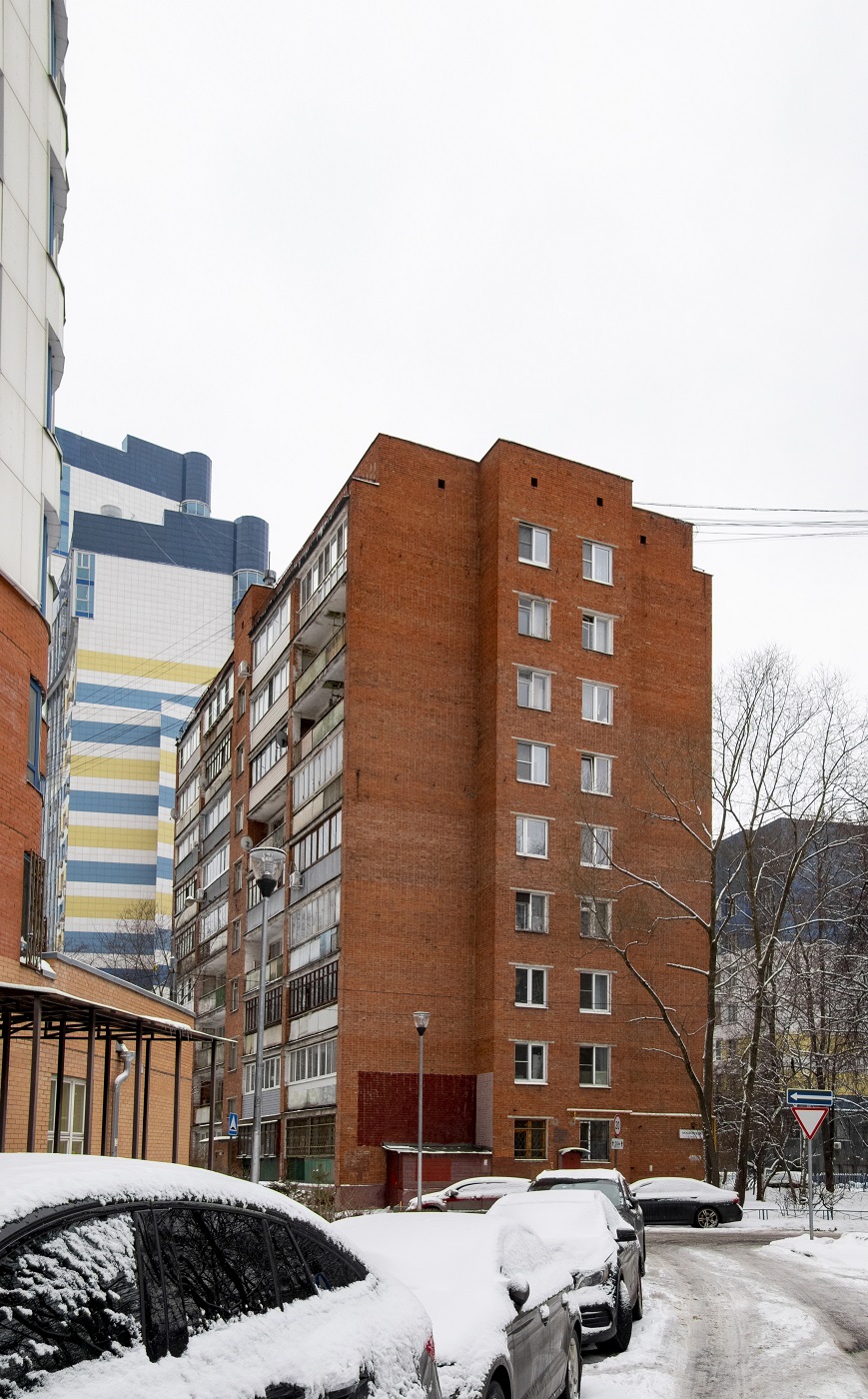 Khimki, Московская улица, 19 / Улица Осипенко, 2