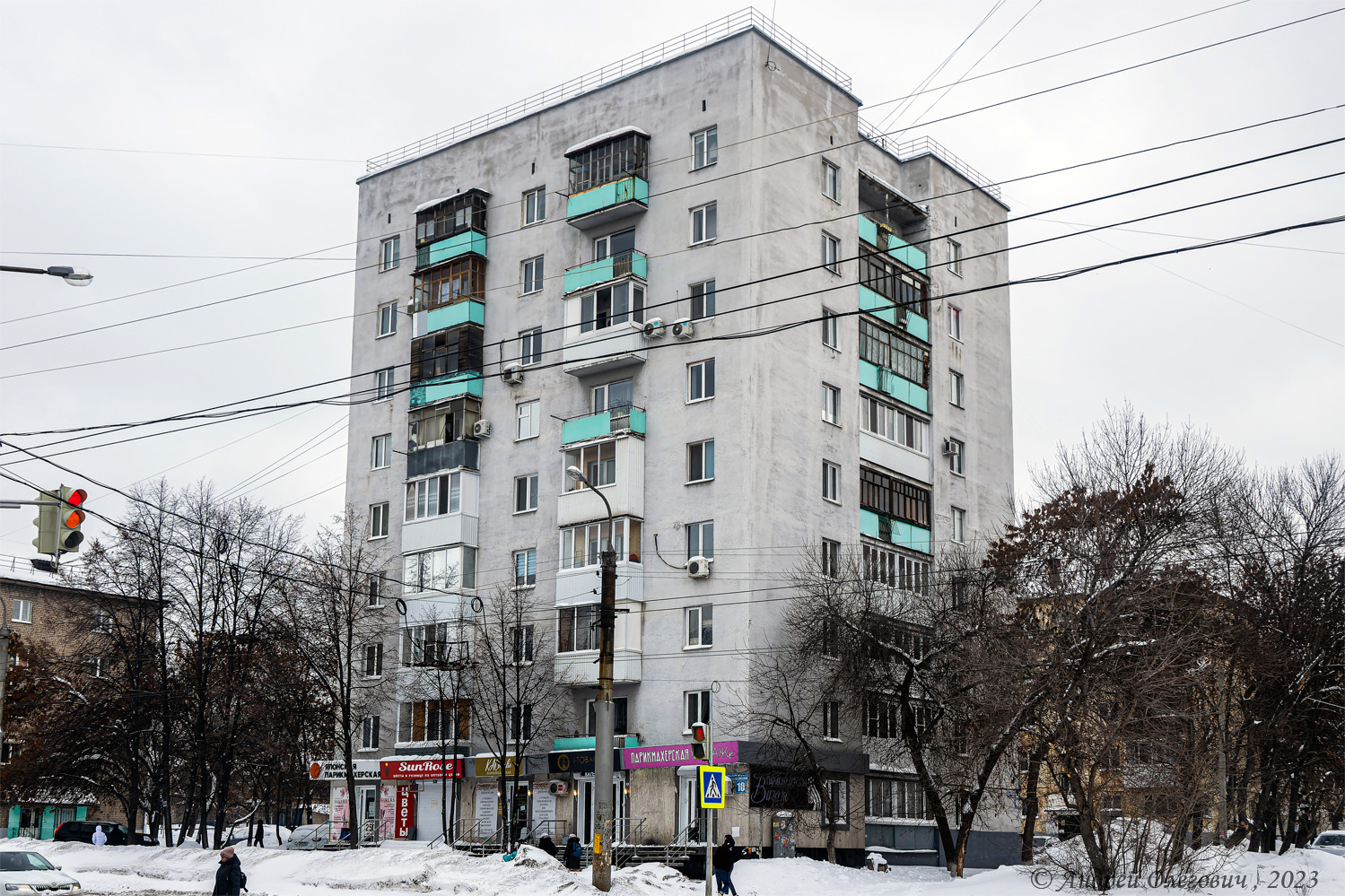 Уфа, Улица Машиностроителей, 10 / Черниковская улица, 53