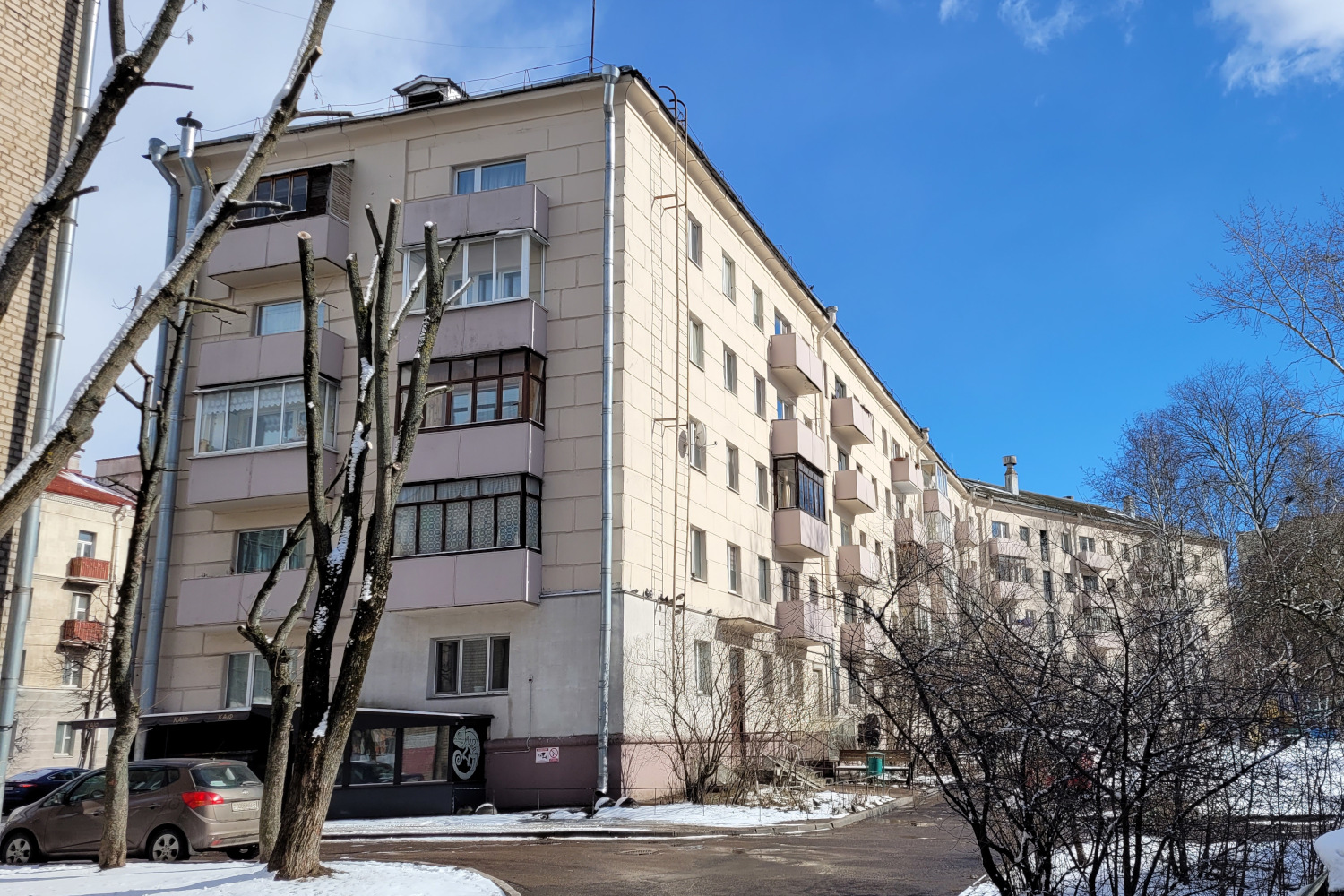 Минск, Улица Сурганова, 21; Улица Сурганова, 21
