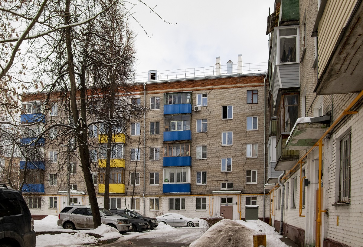 Химки, Улица Маяковского, 8 / Первомайская улица, 12