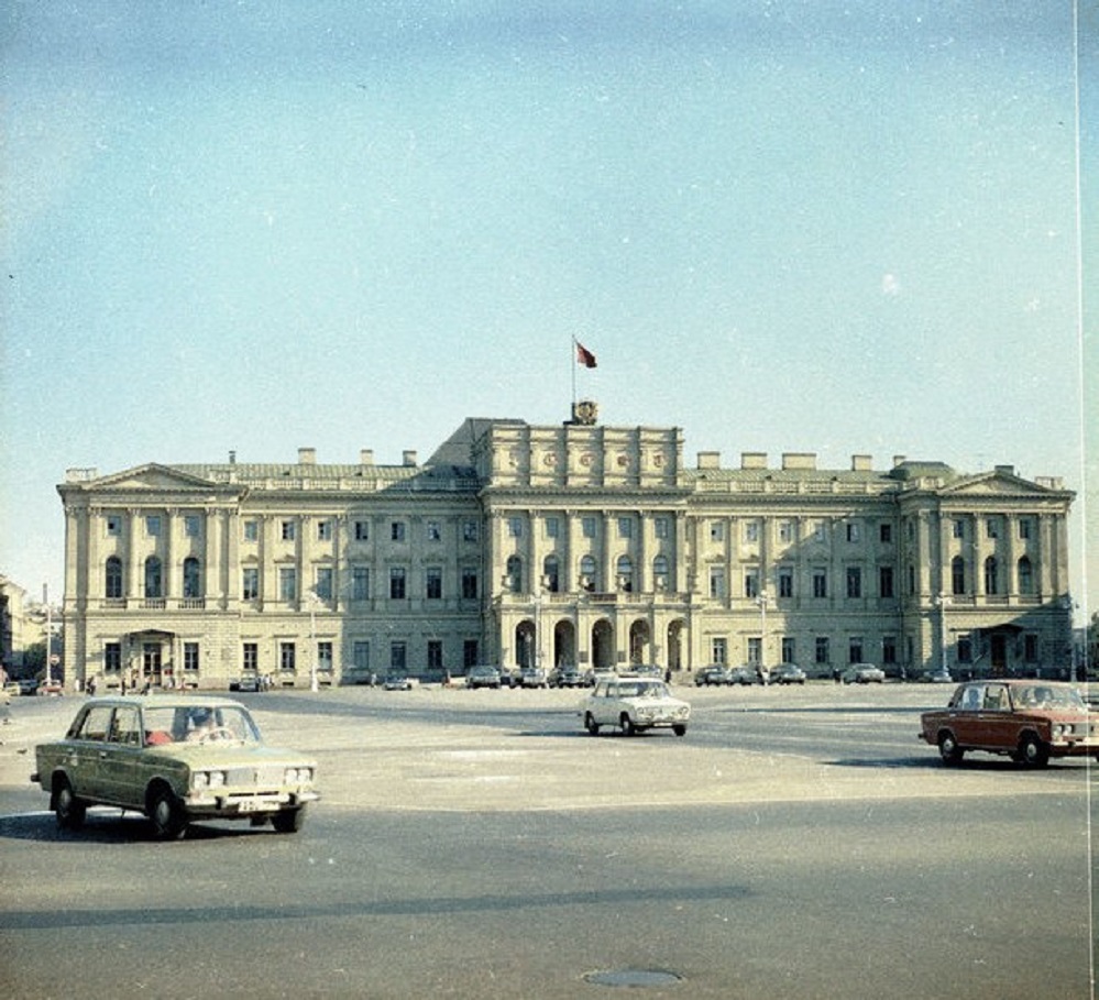 Санкт-Петербург, Исаакиевская площадь, 6