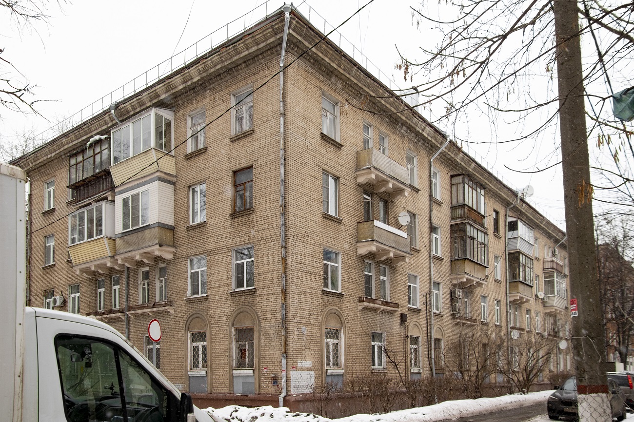 Химки, Ленинградская улица, 7