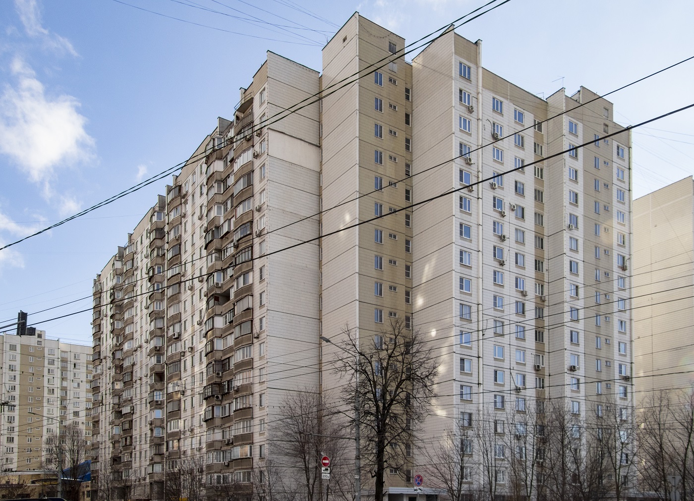 Химки, Молодёжная улица, 5