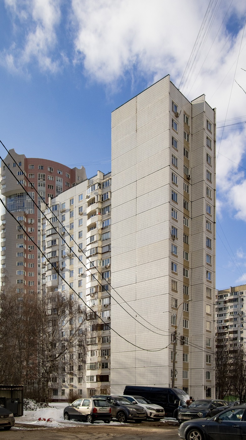 Химки, Молодёжная улица, 3