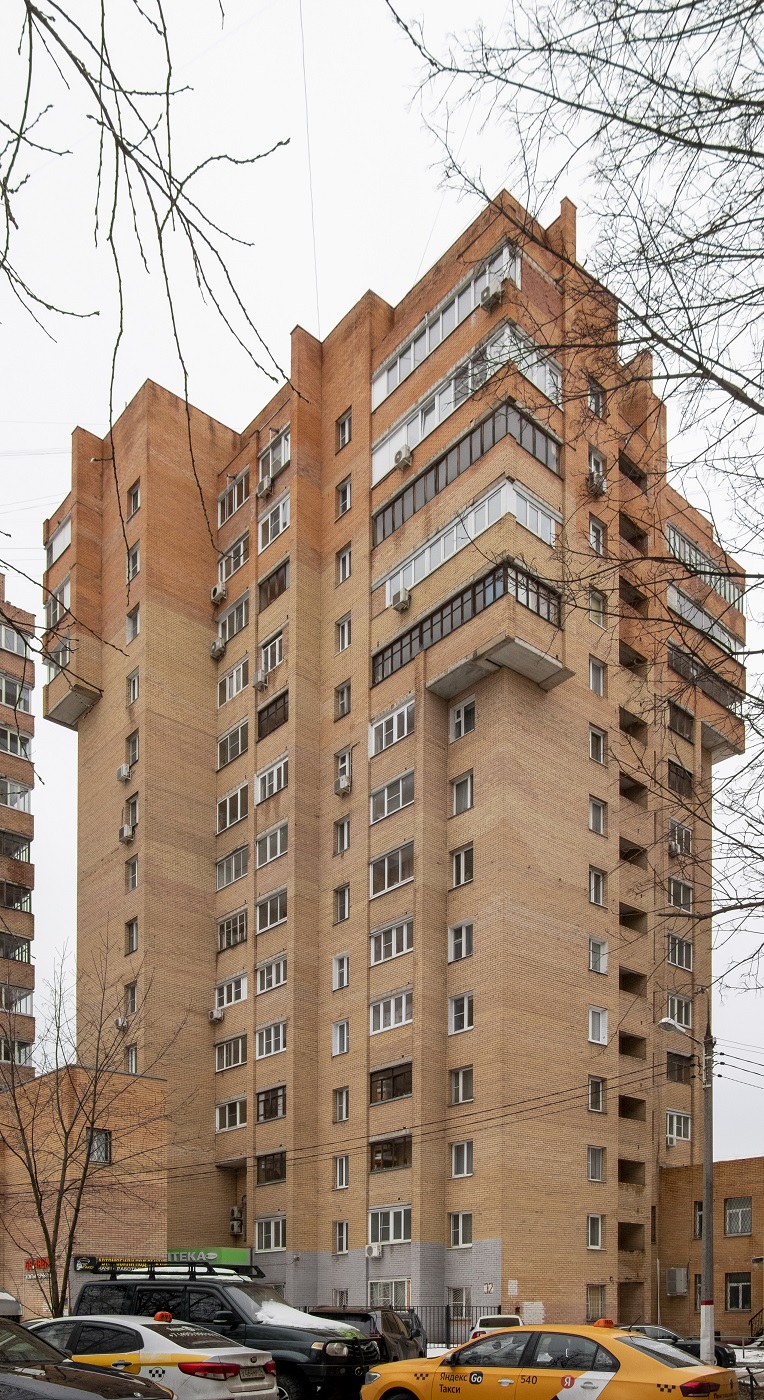 Khimki, Молодёжная улица, 32
