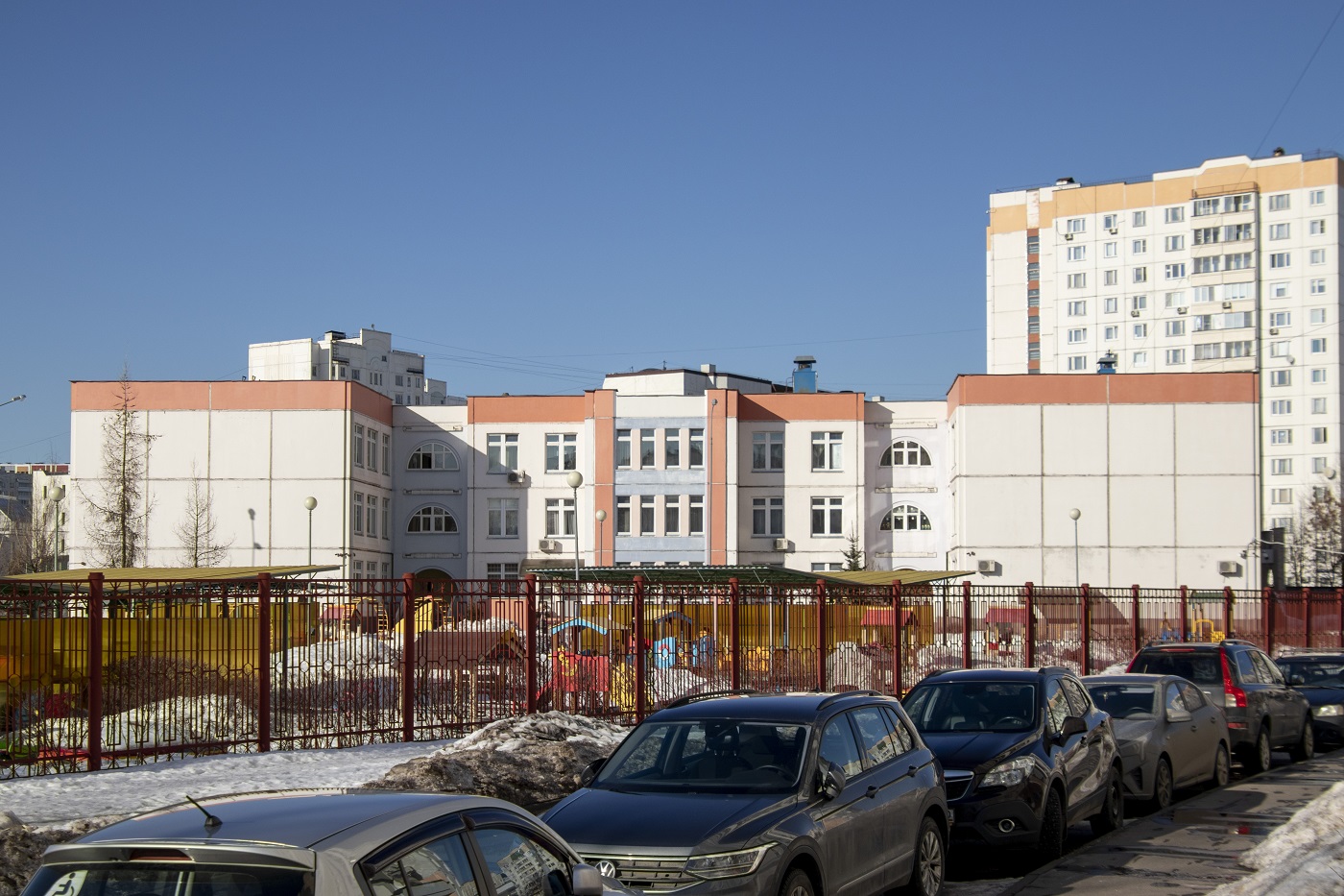 Москва, Изюмская улица, 49