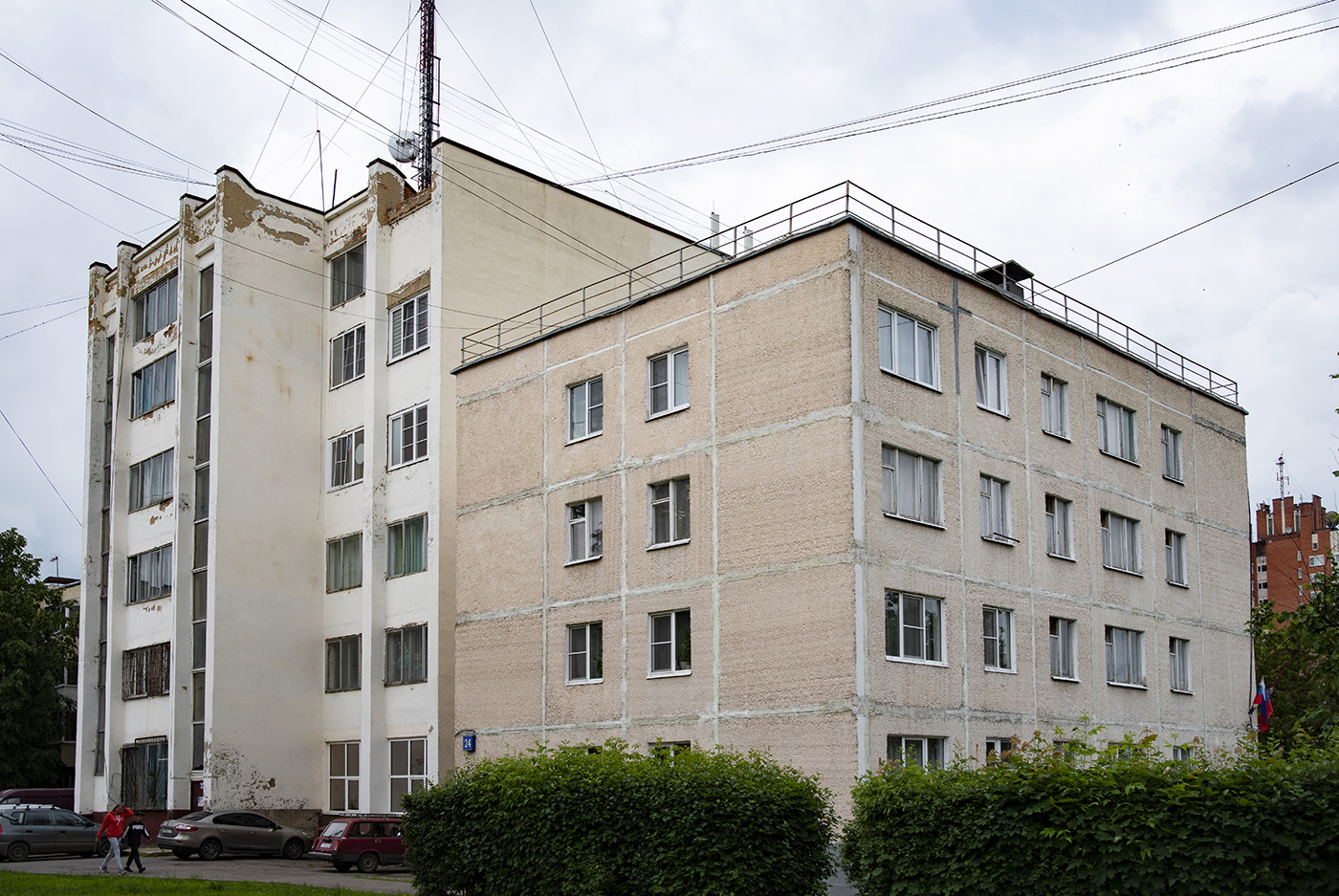 Поселение Вороновское, Пос. ЛМС, микрорайон Центральный, 24 ( жилой корпус ); Пос. ЛМС, микрорайон Центральный, 24 ( административный корпус )
