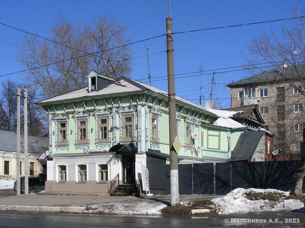 Iwanowo, Улица 10 Августа, 73 / Рыночный переулок, 12