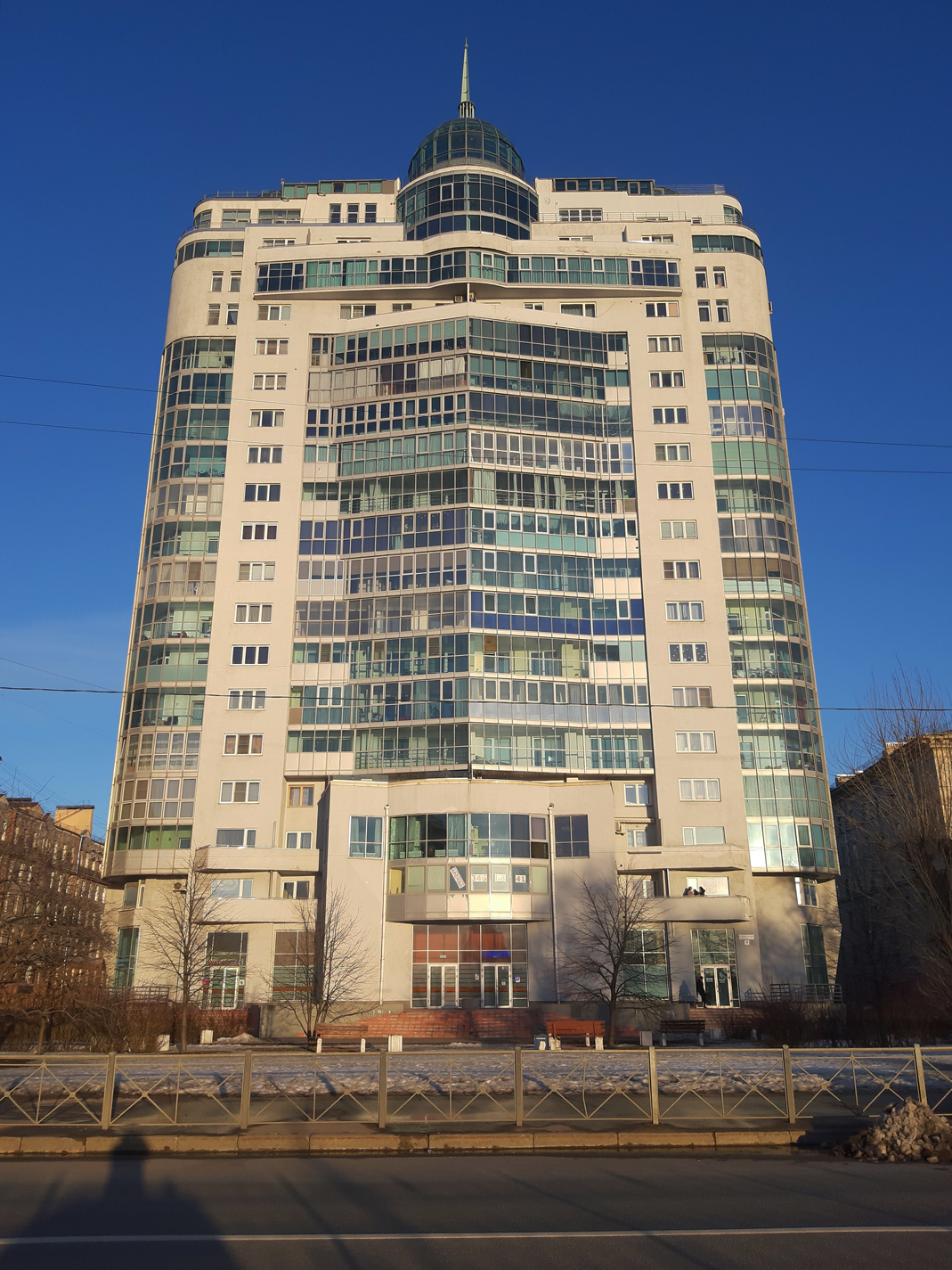 Peterburi, Большеохтинский проспект, 9