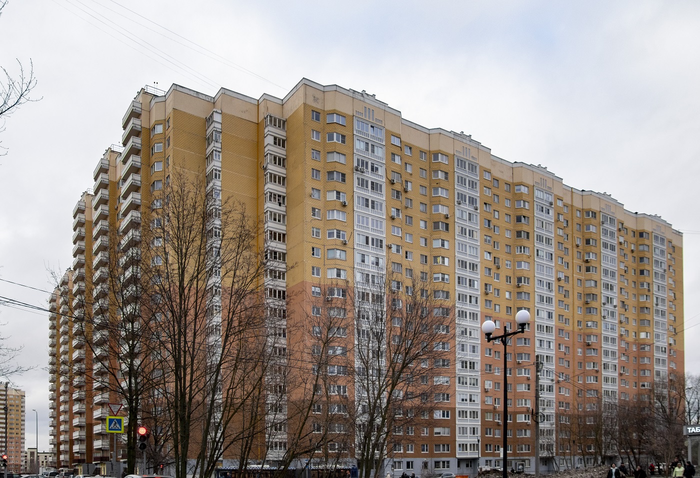 Москва, Синявинская улица, 11 корп. 16