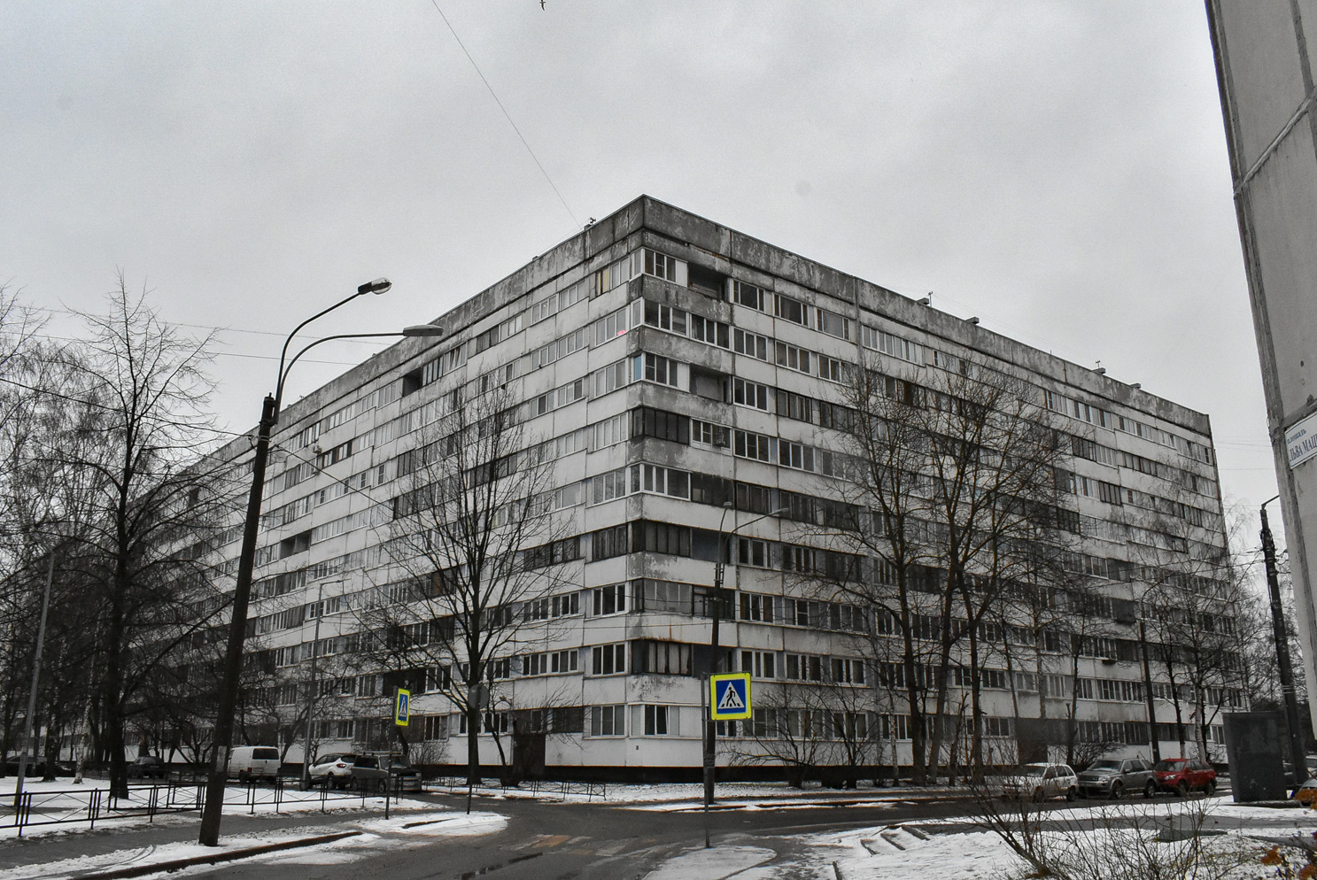 Petersburg, Парашютная улица, 12