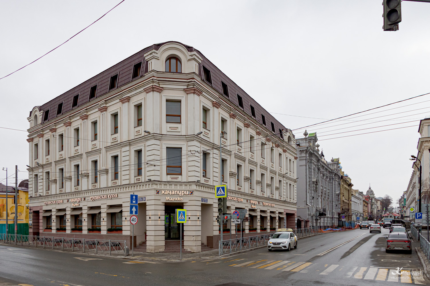 Казань, Право-Булачная улица, 33 / Улица Мусы Джалиля, 1; Улица Мусы Джалиля, 3