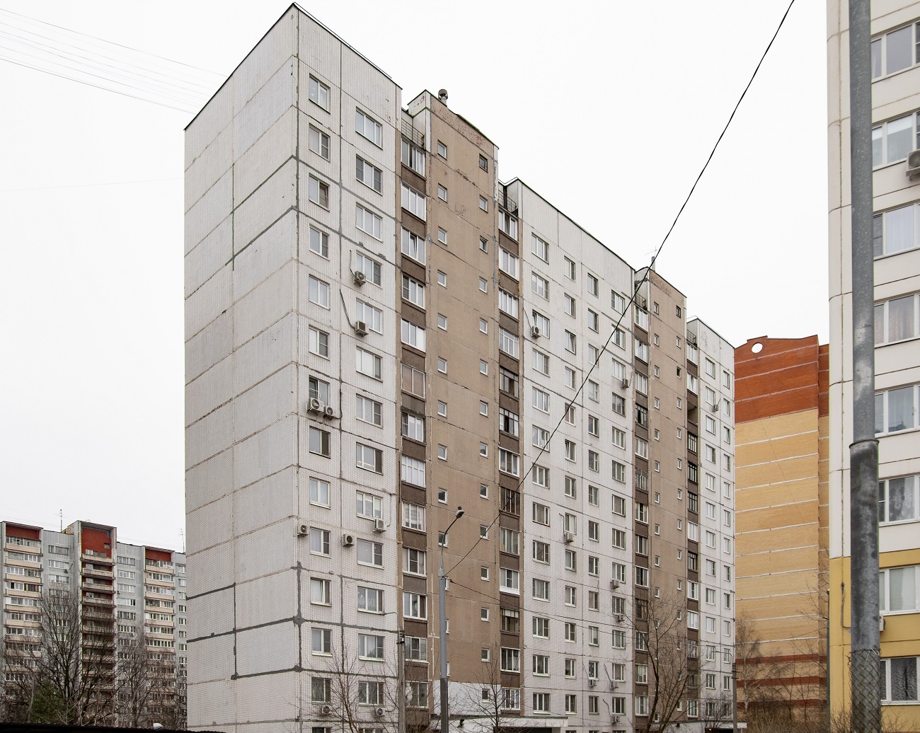Химки, Микрорайон Сходня, Юбилейный проезд, 12
