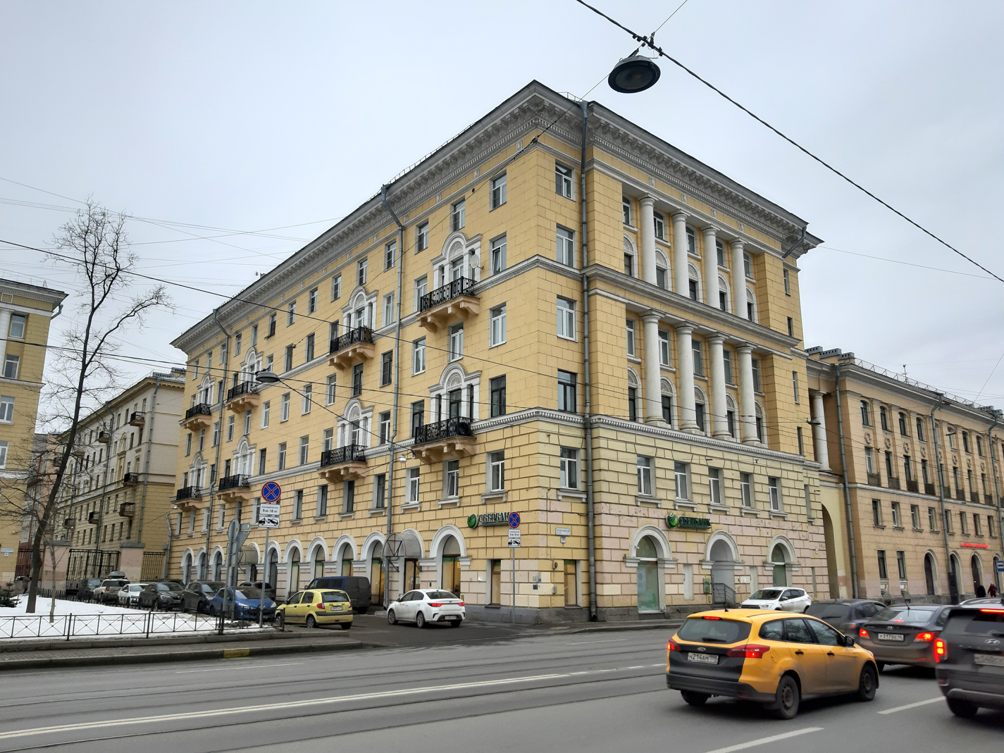 Санкт-Петербург, Среднеохтинский проспект, 10