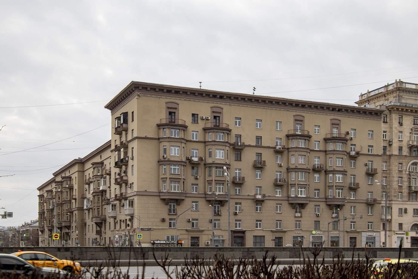 Москва, Новопесчаная улица, 2; Ленинградский проспект, 69 стр. 1