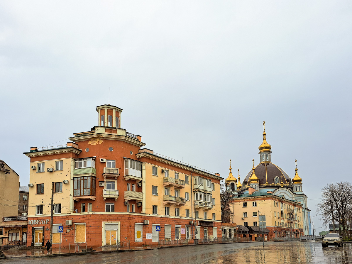 Мариуполь, Проспект Мира, 63/1; Проспект Мира, 63/2; Улица Савчука, 41