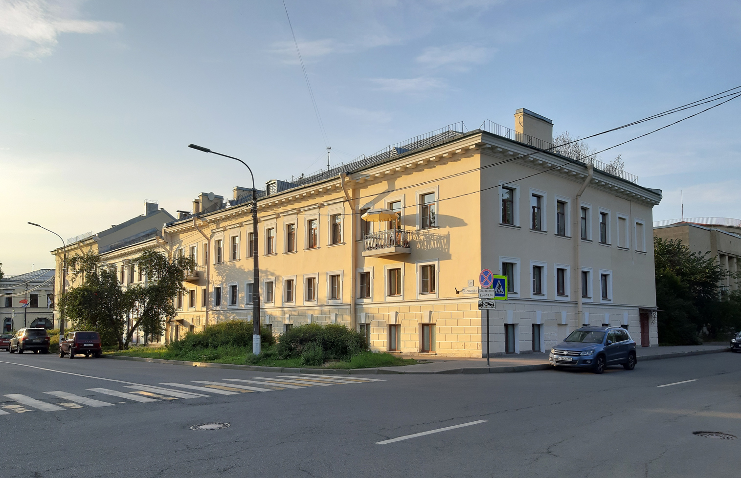 Кронштадт, Улица Мартынова, 1