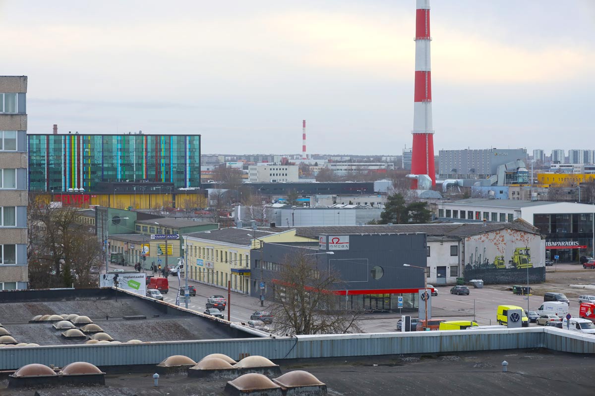 Tallinn, Mustamäe tee, 8; Artelli, 3 / Liimi,  6; Mustamäe tee, 12