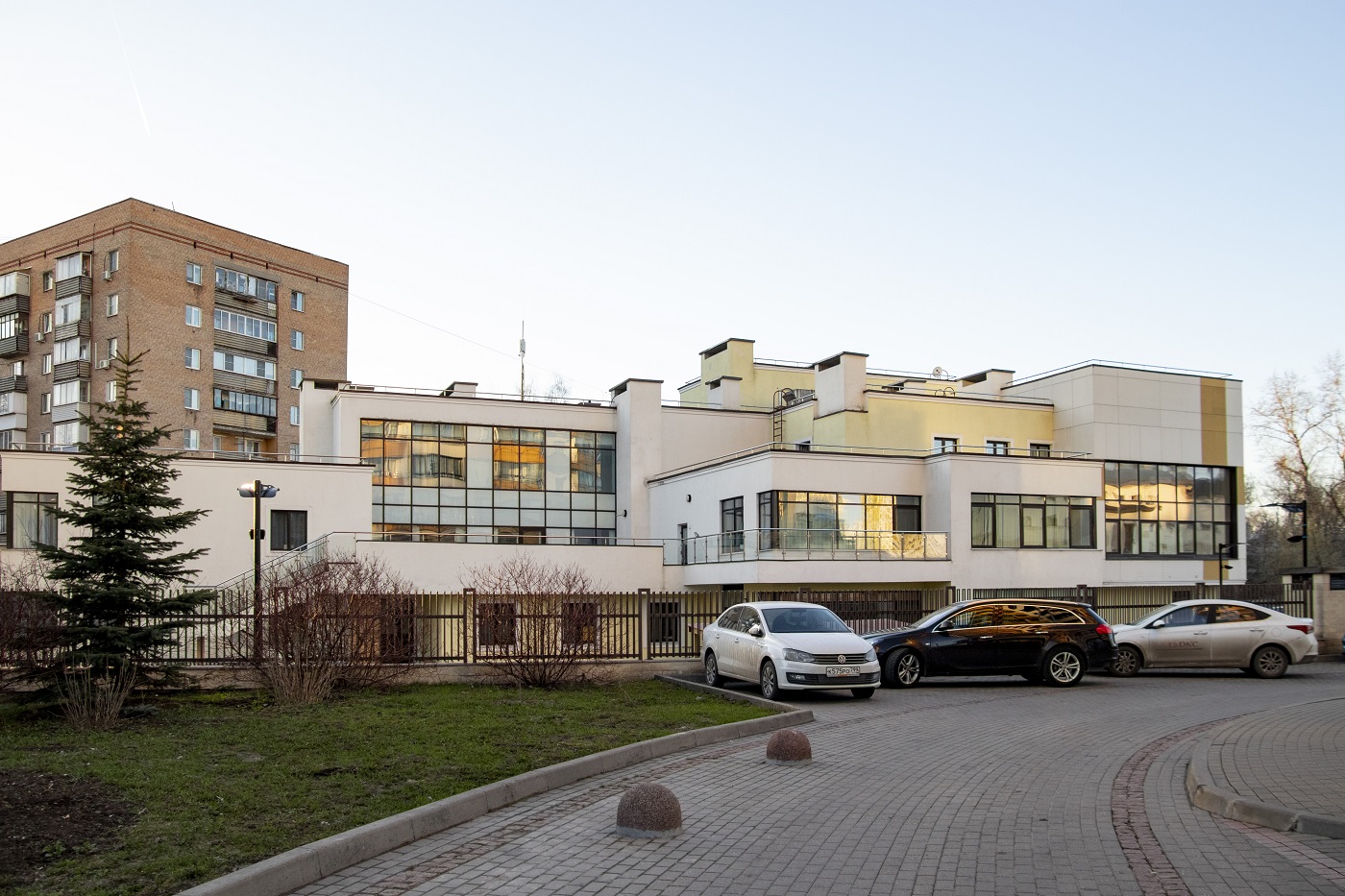 Khimki, Улица Юннатов, 18