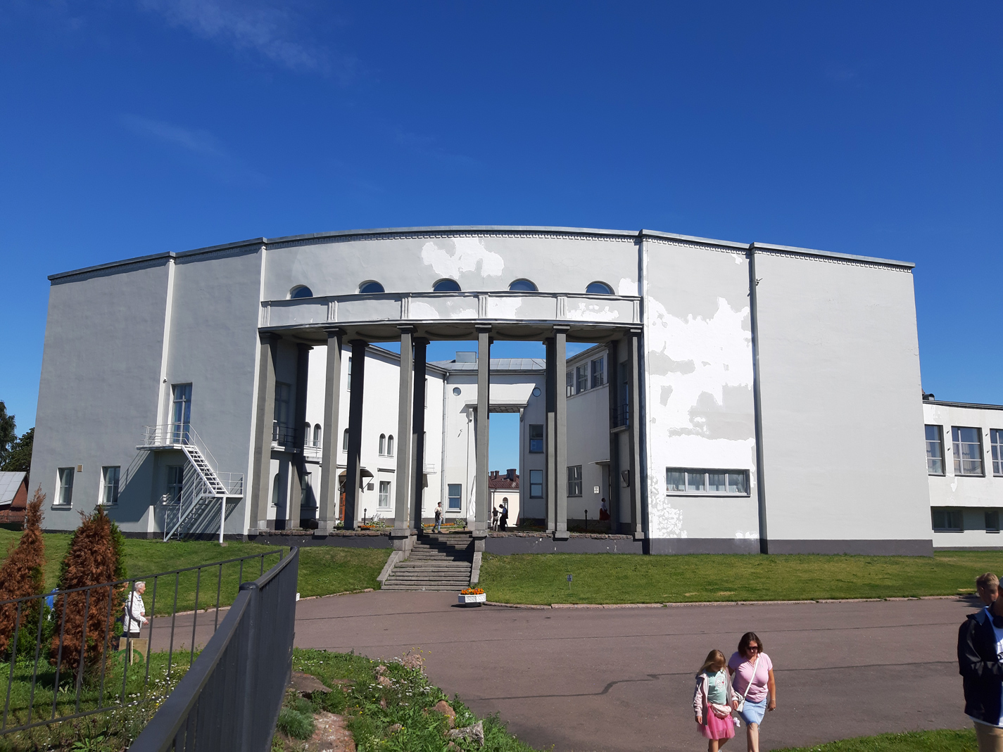 Выборг, Улица Ладанова, 1
