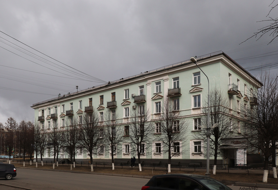 Железногорск, Улица Андреева, 17 / Улица Ленина, 27