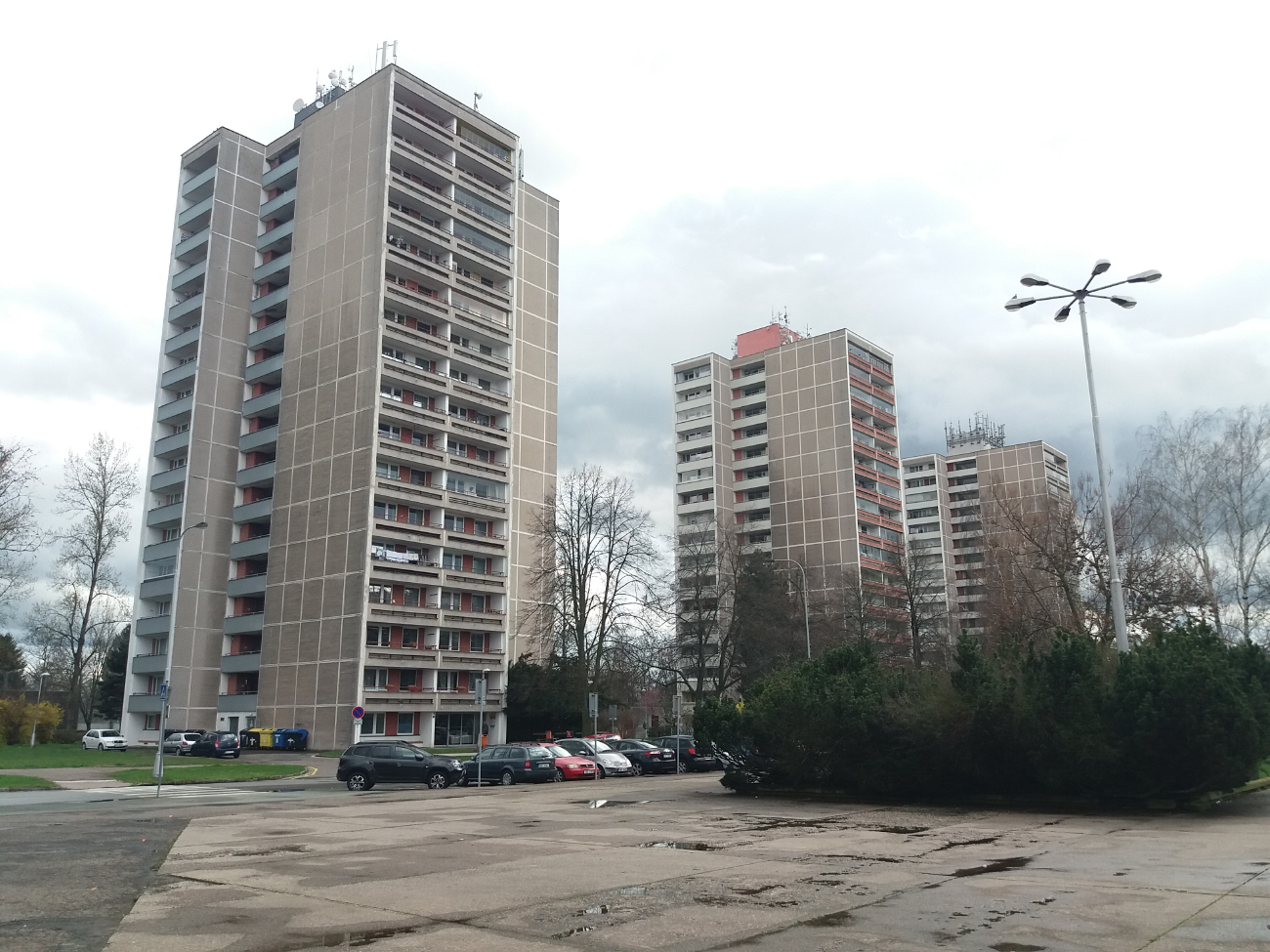 Градец-Кралове, Jungmannova, 1438/33; Jungmannova, 1437/31; Jungmannova, 1439/35
