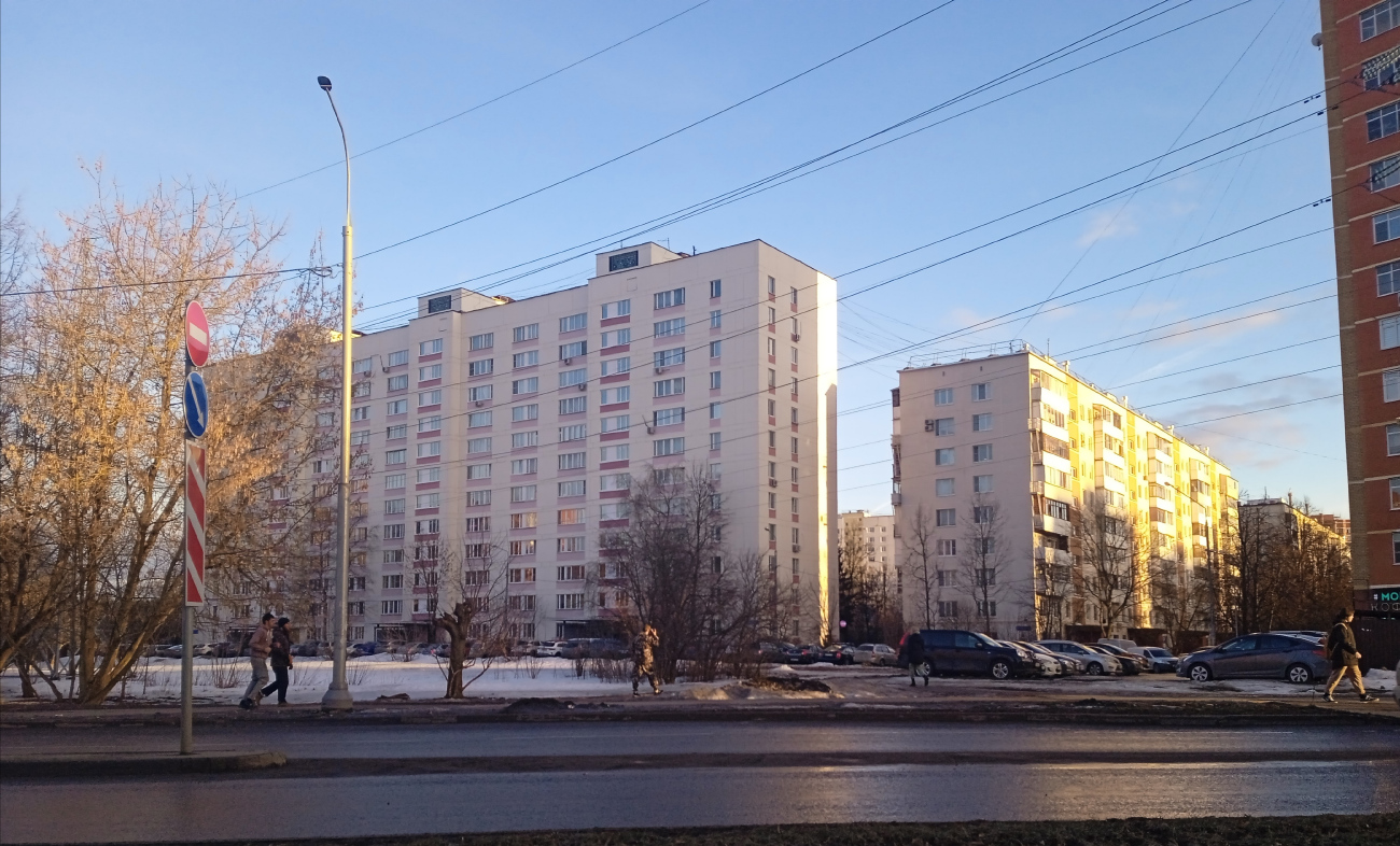 Троицк, Микрорайон В, 32; Микрорайон В, 30
