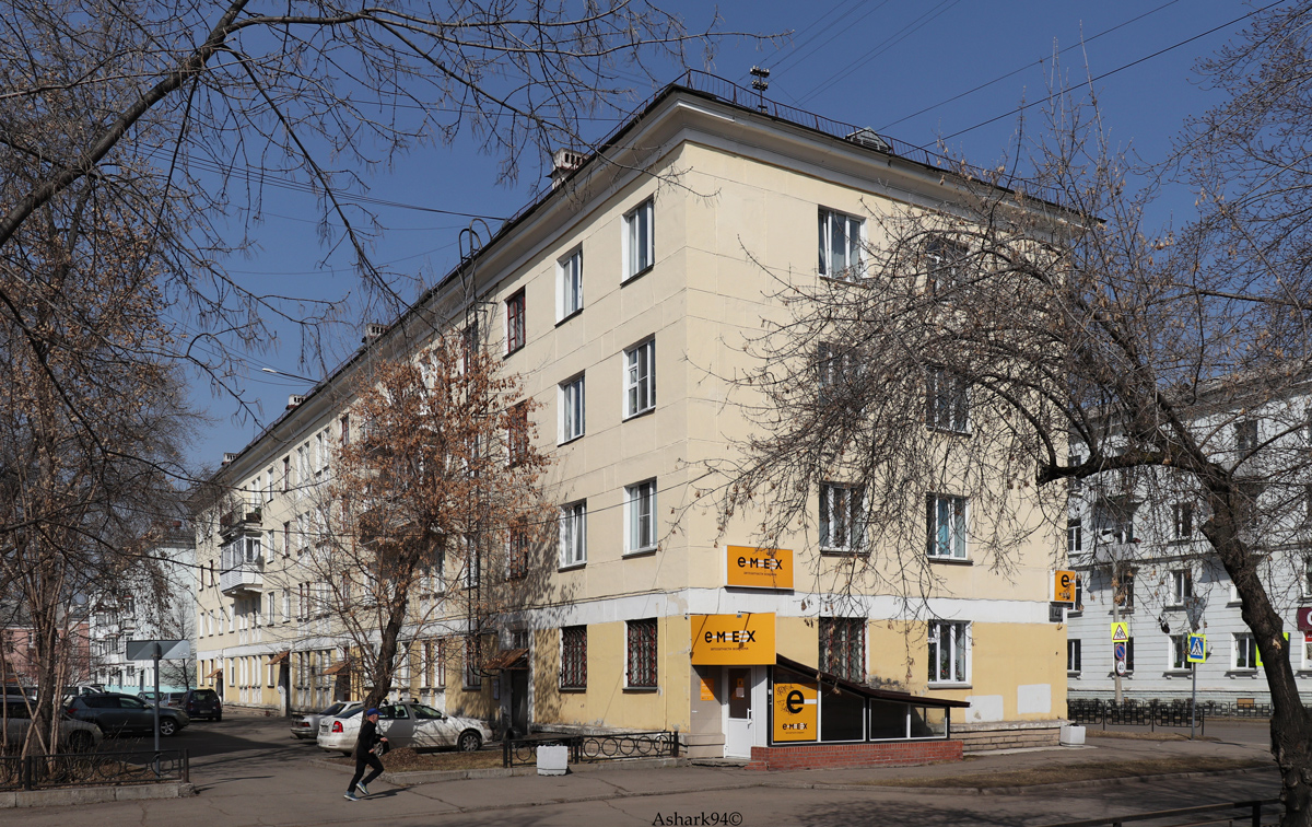 Zheleznogorsk, Октябрьская улица, 33 / Улица Свердлова, 14