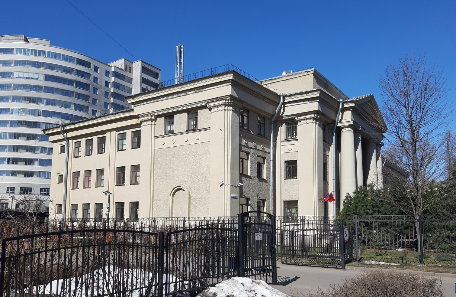 Санкт-Петербург, Большеохтинский проспект, 18