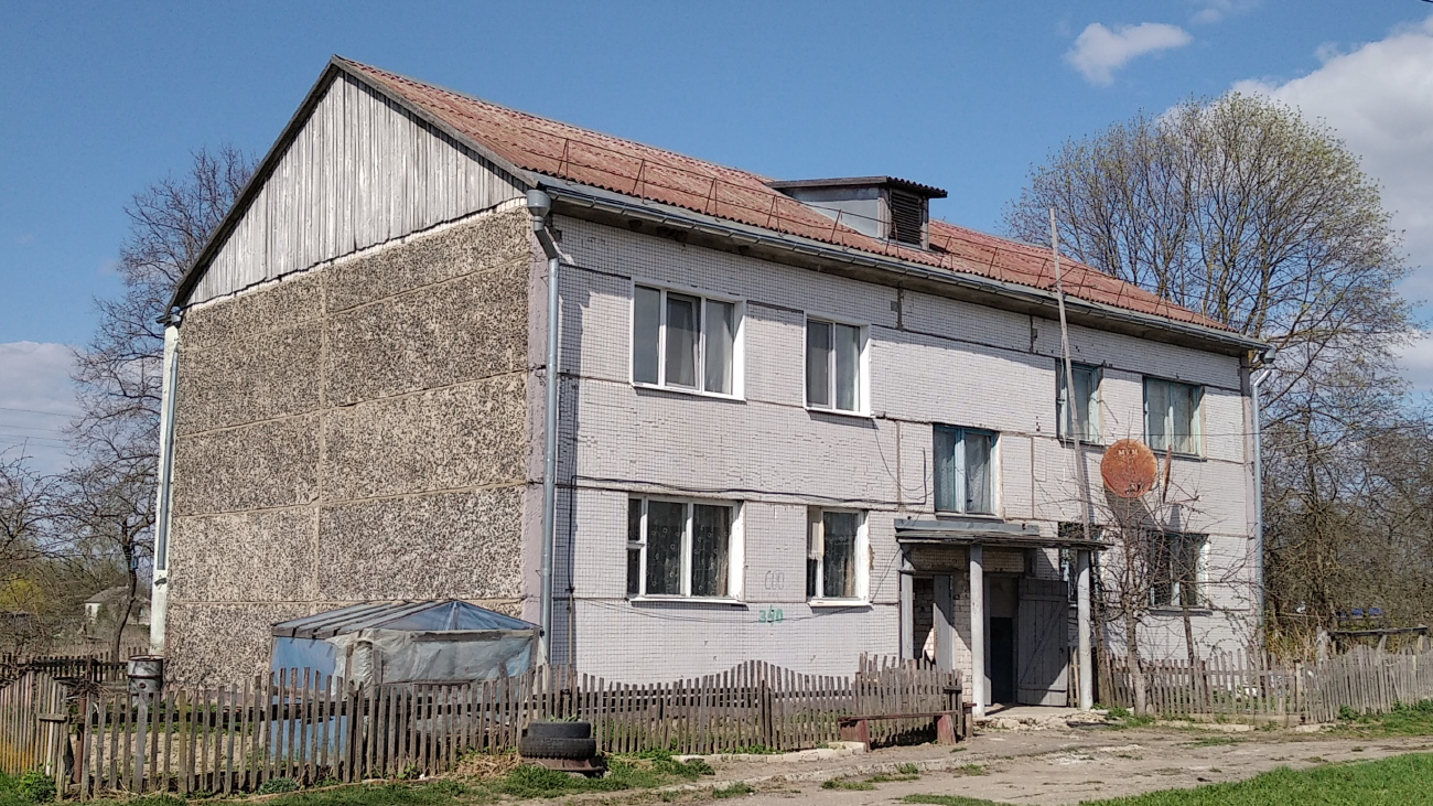 Еремеевщина, Школьная улица, 9