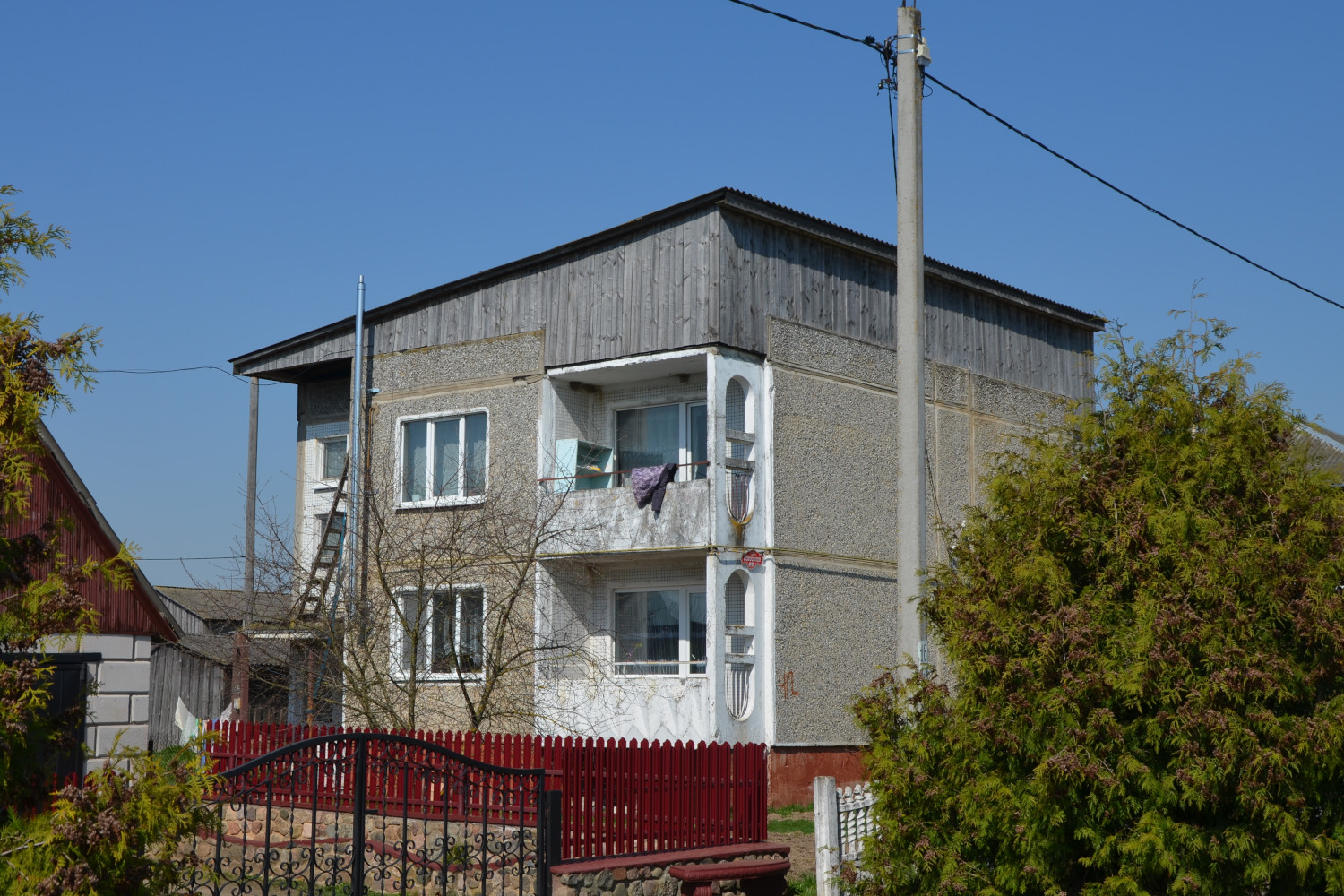 Ворона, Улица Новосёлов, 4