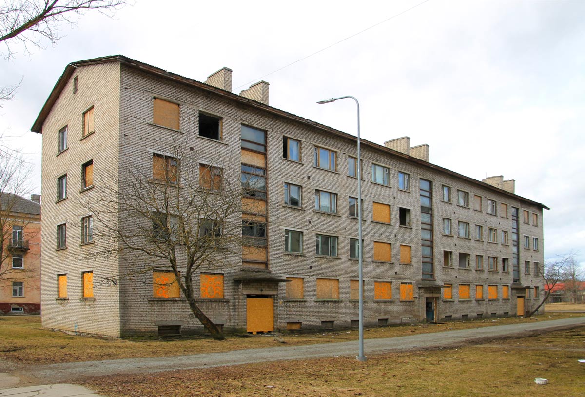 Кивиыли, Keskpuiestee, 43