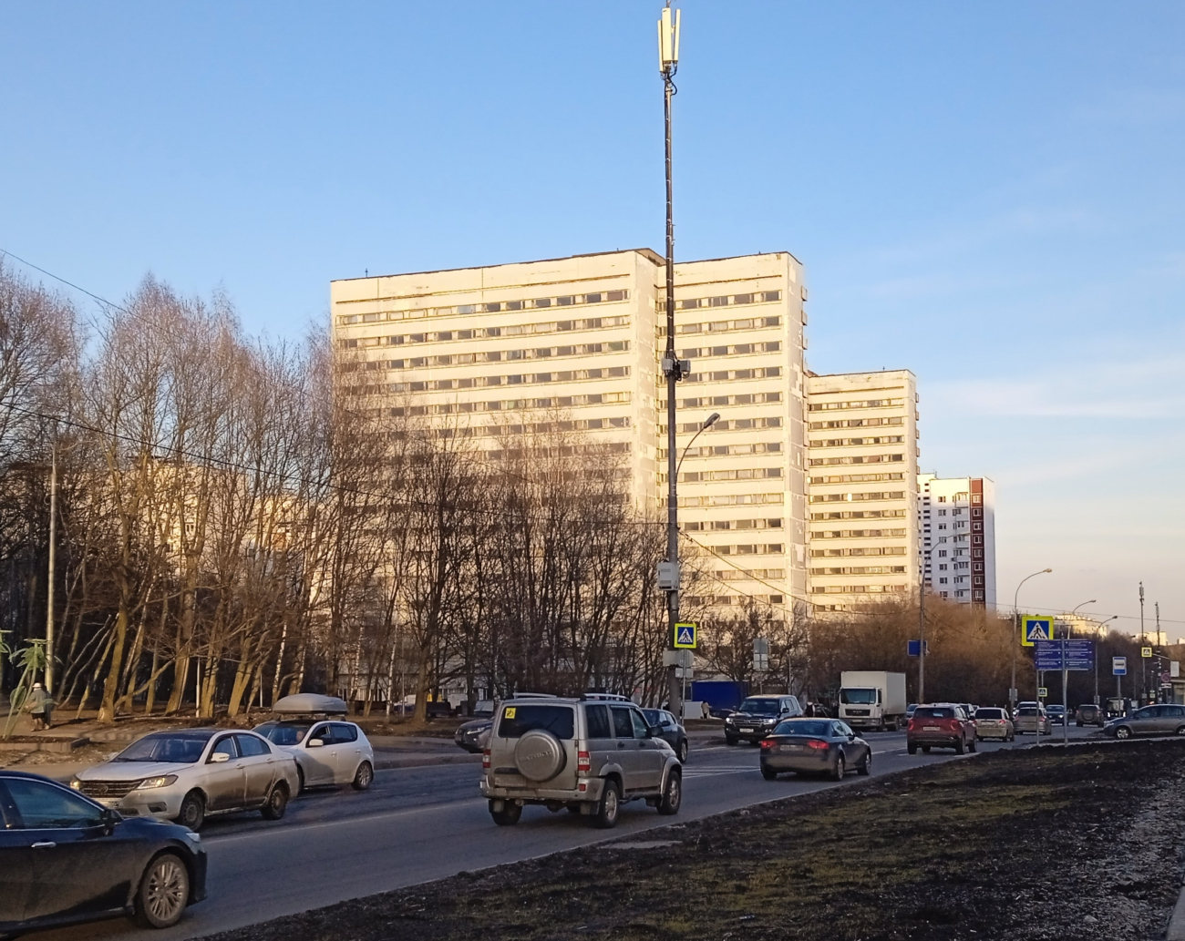 Moscow, Улица Островитянова, 33А
