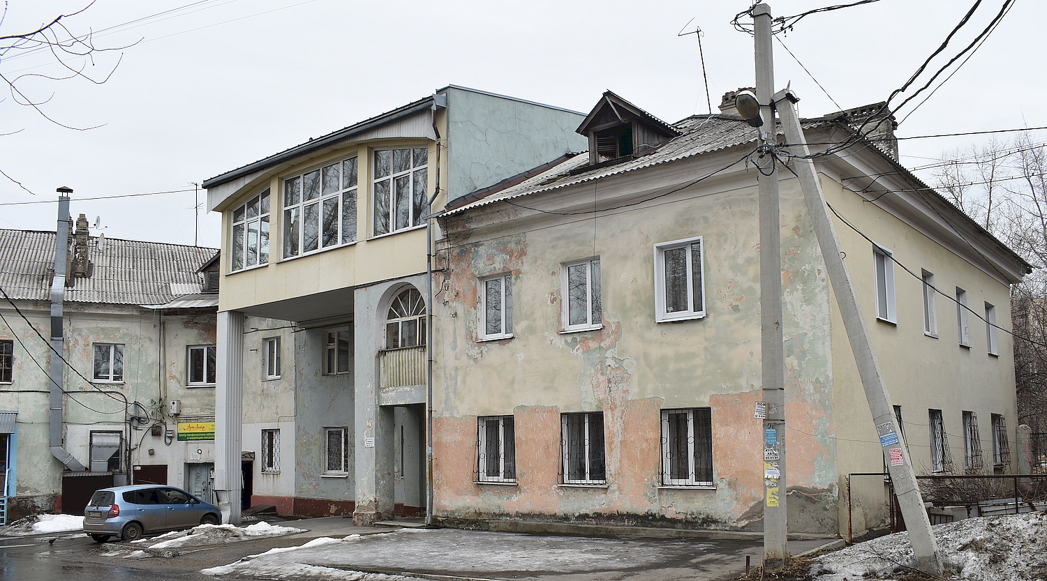 Иркутск, Улица Безбокова, 10