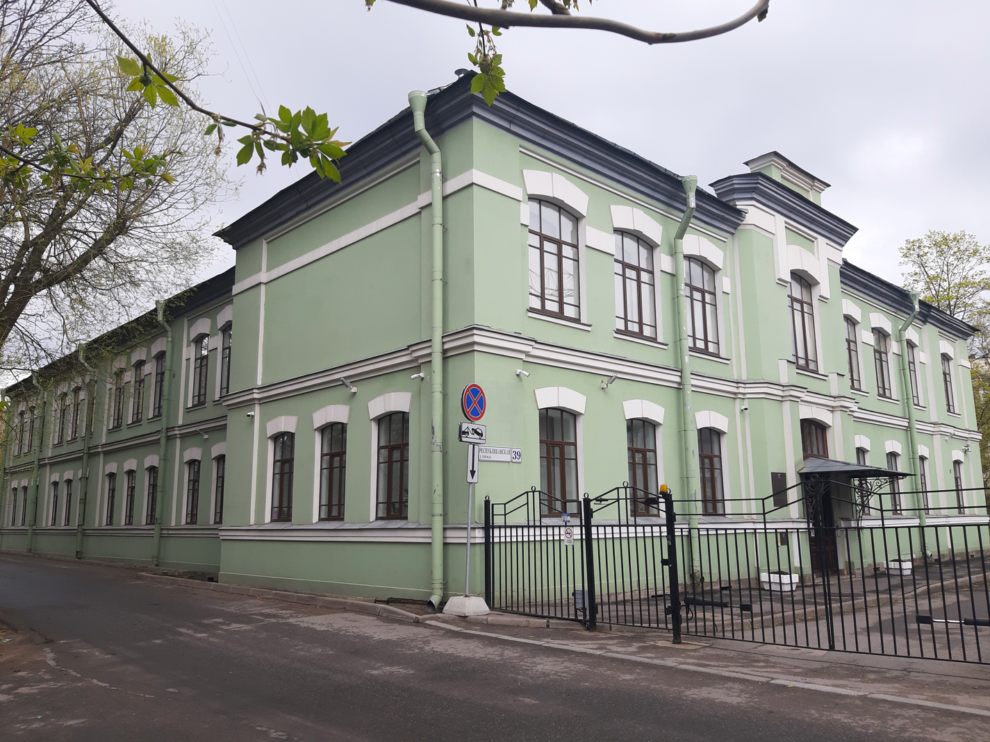 Санкт-Петербург, Республиканская улица, 39