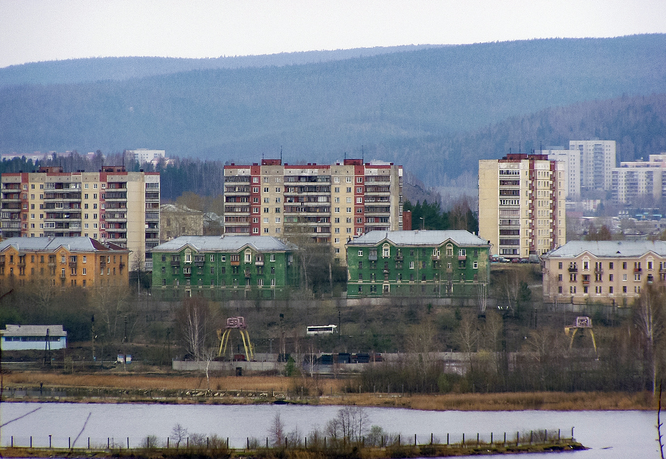 Новоуральск, Улица Максима Горького, 11; Улица Максима Горького, 10; Улица Максима Горького, 9; Улица Максима Горького, 8