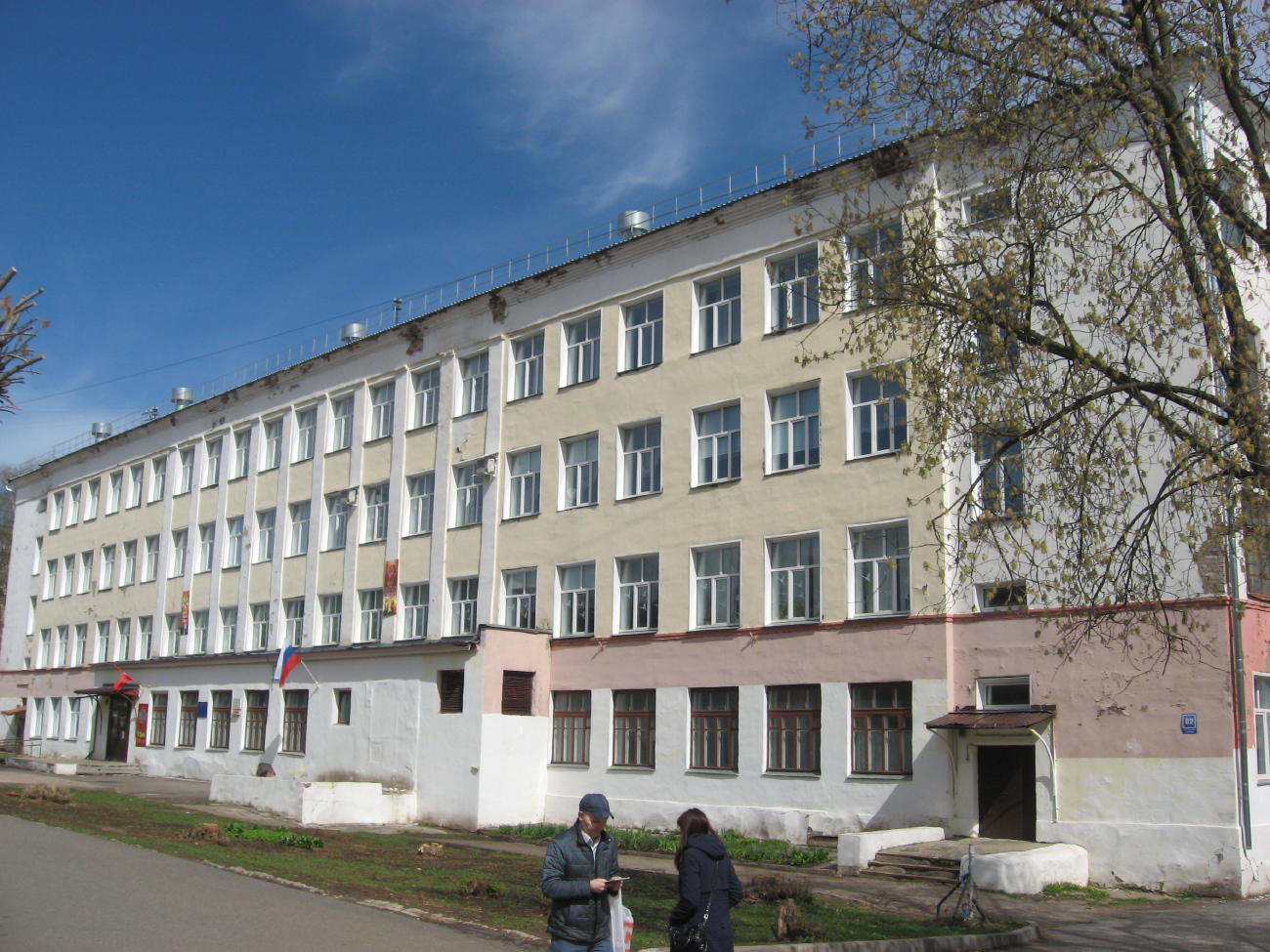 Киров, Октябрьский проспект, 82