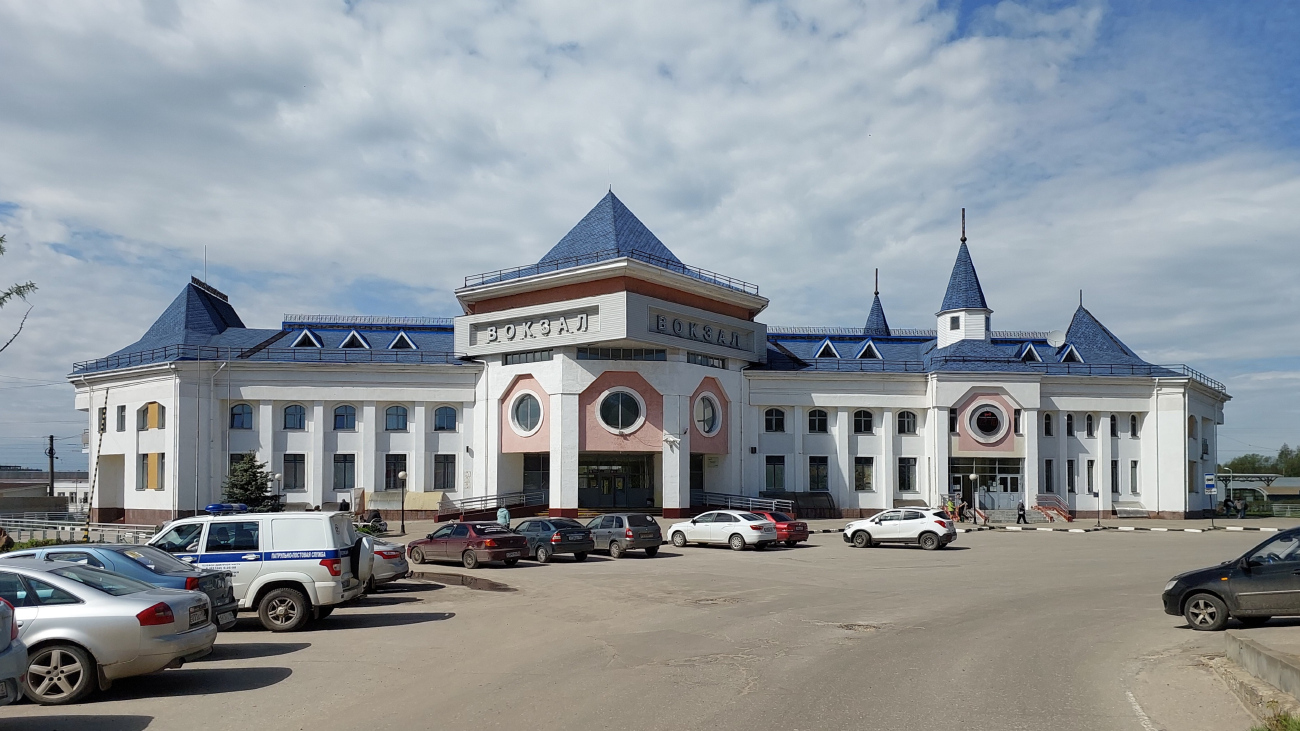 Semyonov, Привокзальная площадь, 1