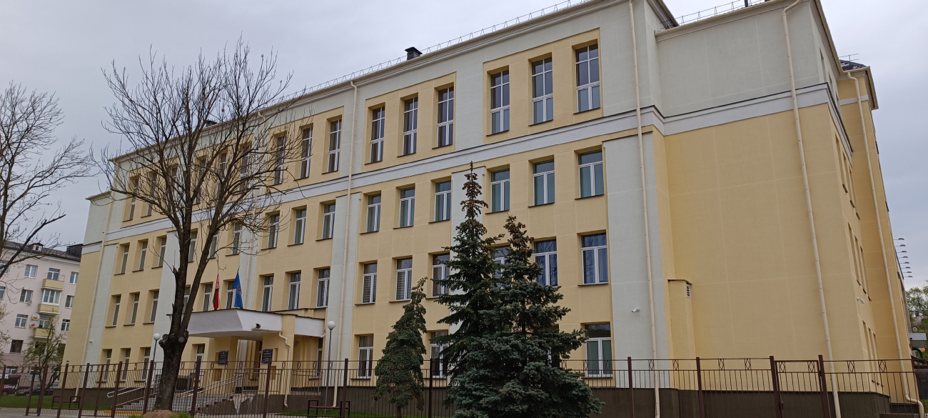 Минск, Долгобродская улица, 13 / Уральская улица, 1