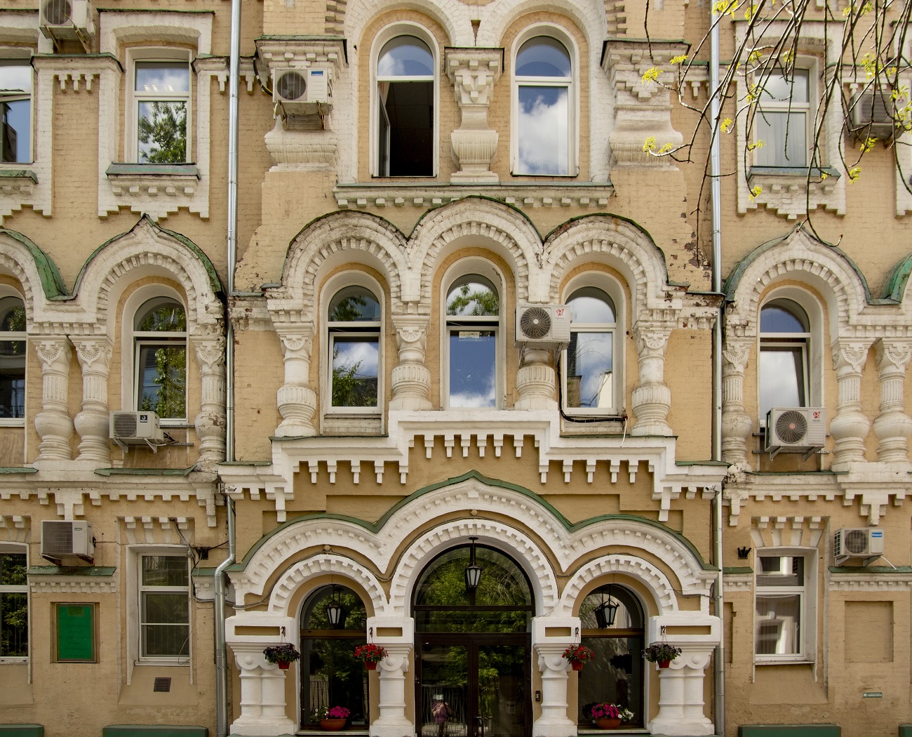 Москва, Электрический переулок, 3 стр. 1 / Улица Грузинский Вал, 10