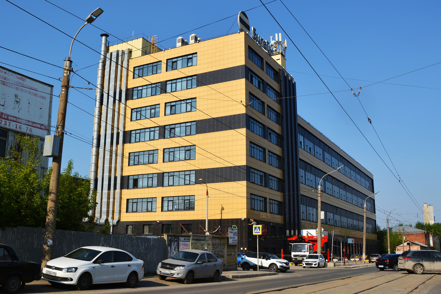 Пермь, Улица Дзержинского, 1 корп. 27