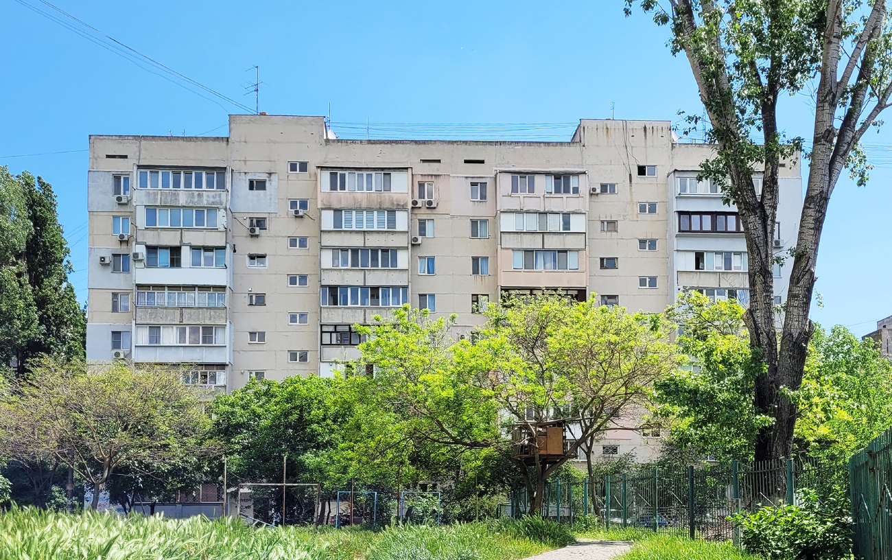 Одесса, Вулиця Ільфа і Петрова, 6/3