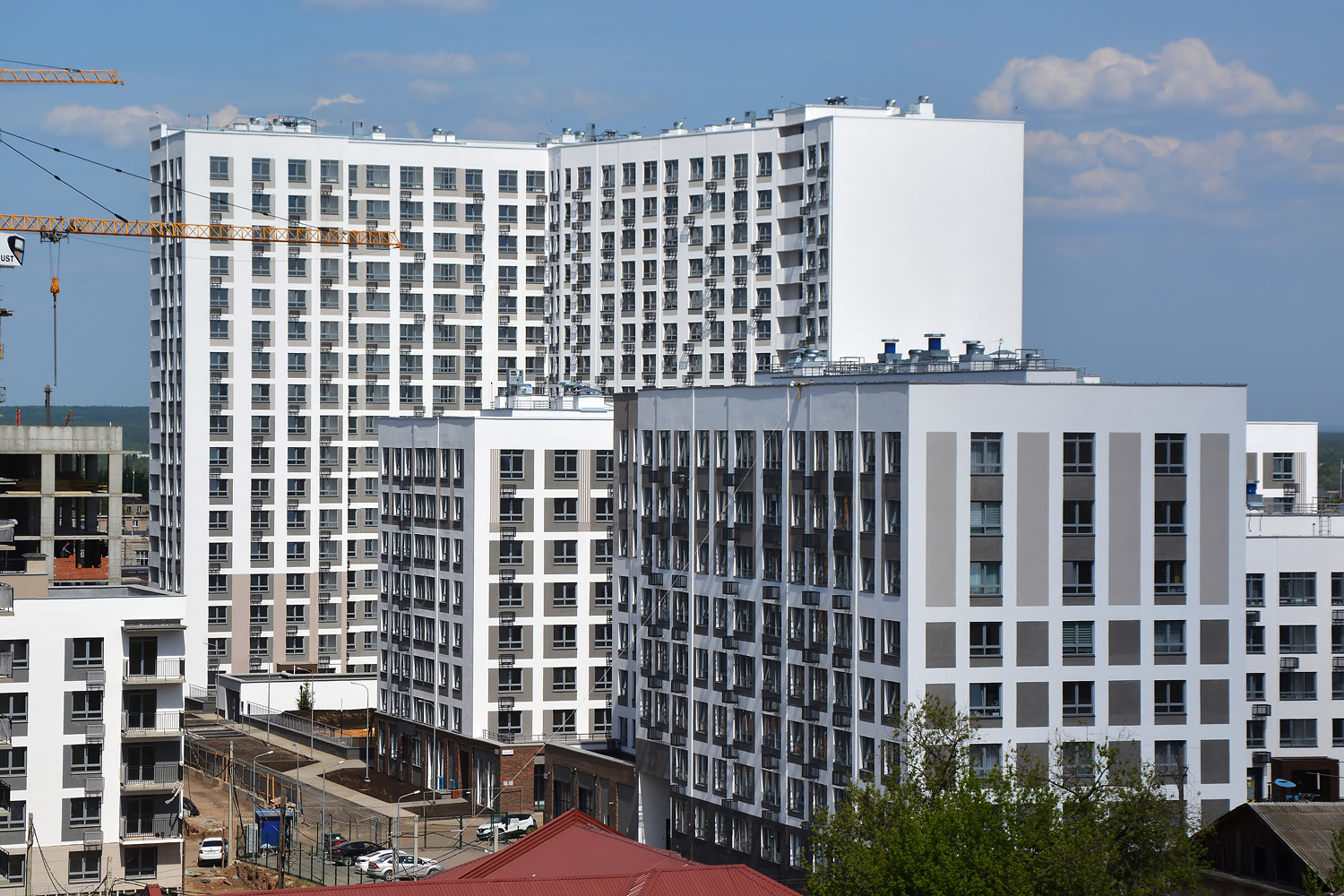 Пермь, Улица Барамзиной, 32; Улица Герцена, 4