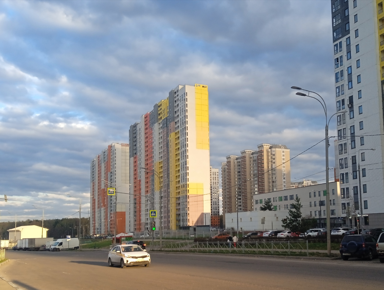 Ленинский городской округ, прочие н.п., пос. Дрожжино, Новое шоссе, 12 корп. 1; пос. Дрожжино, Новое шоссе, 10 корп. 1