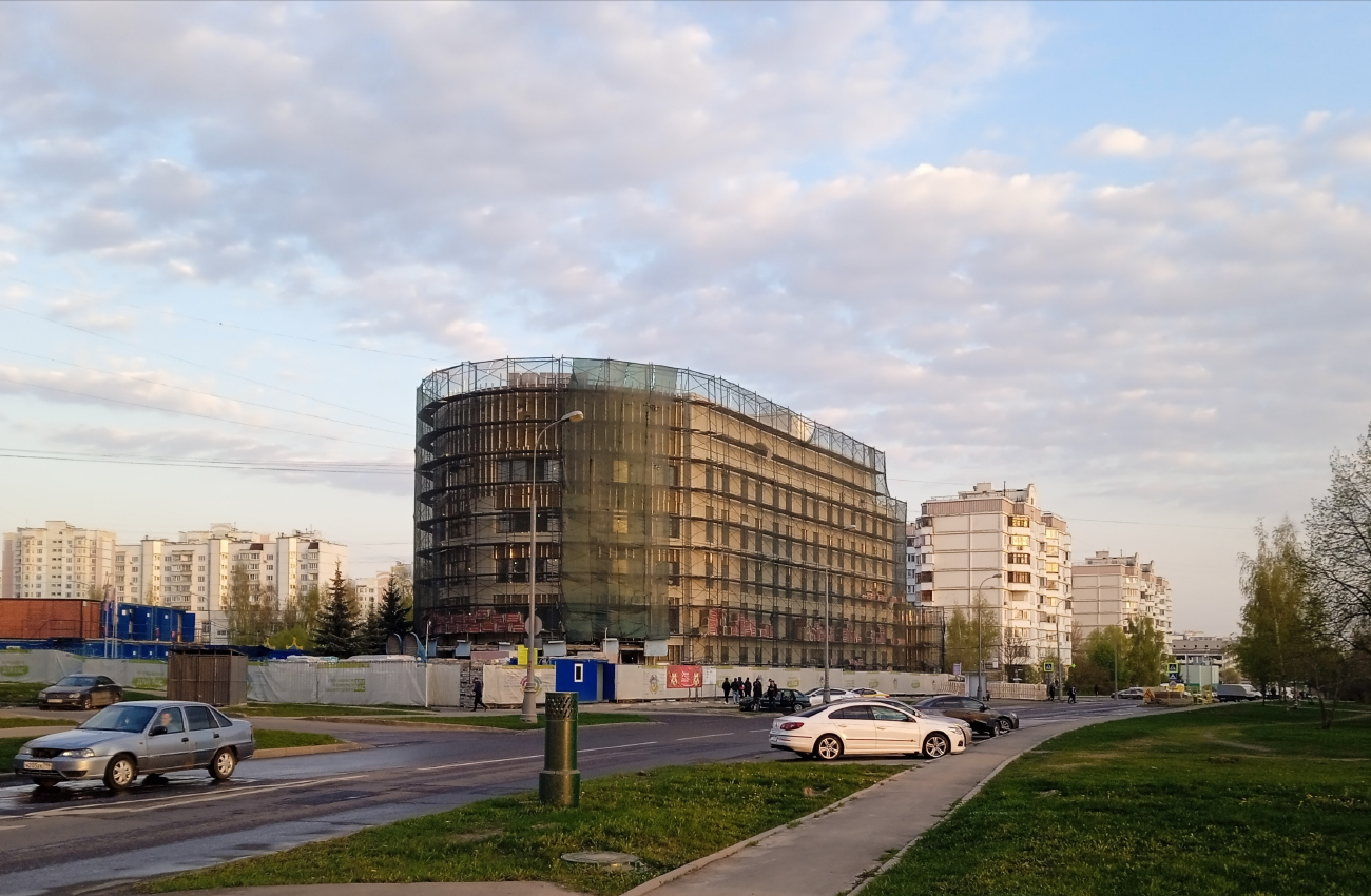 Москва, Бартеневская улица, 61