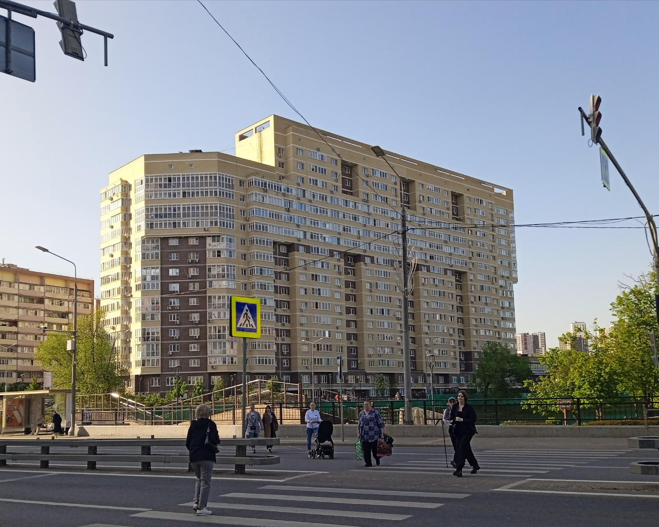 Поселение Сосенское, Пос. Коммунарка, Улица Александры Монаховой, 23
