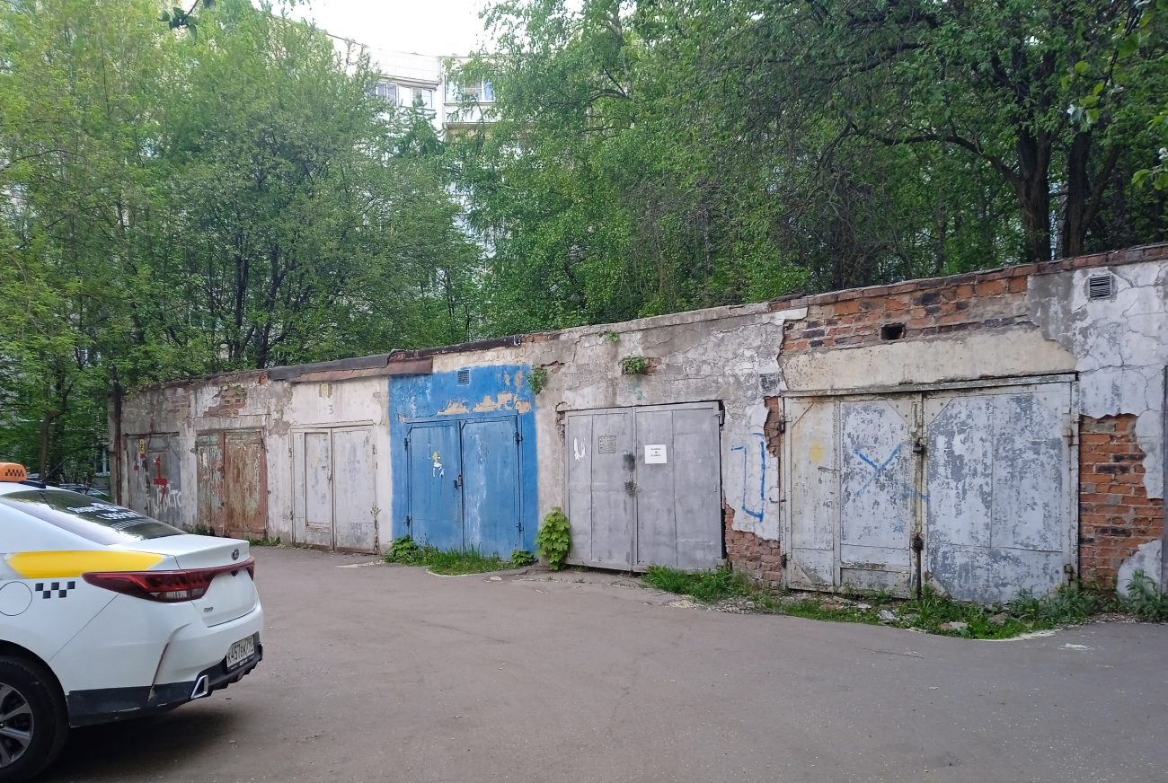 Moskva, Улица Островитянова, 39 стр. 2