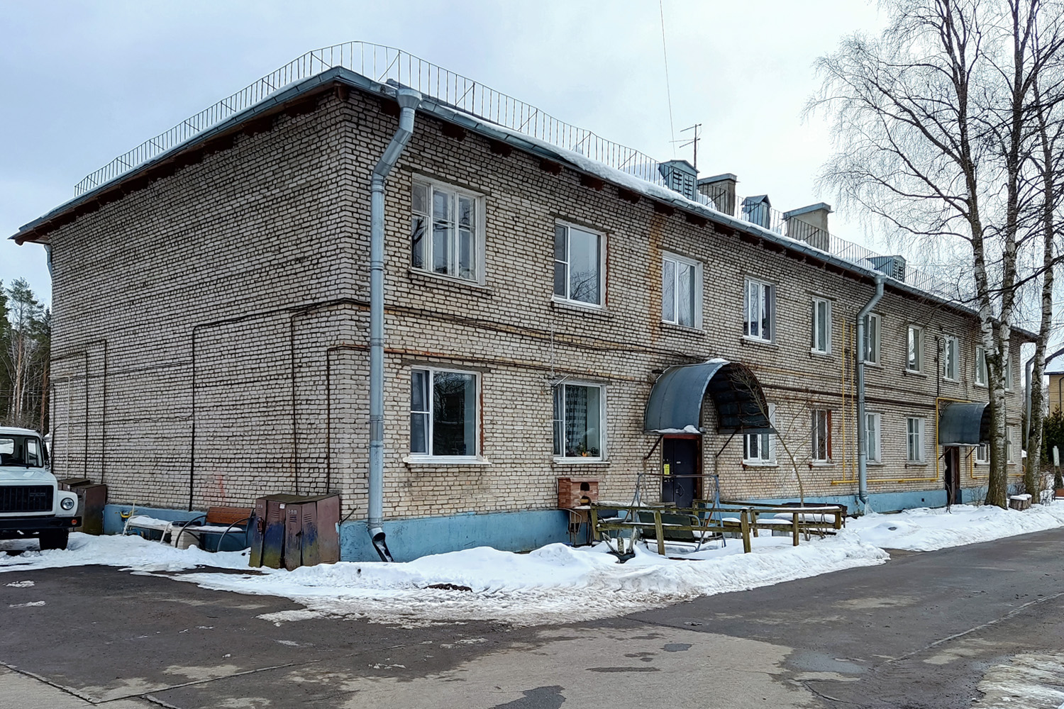 Лисий Нос, Раздельный проспект, 56